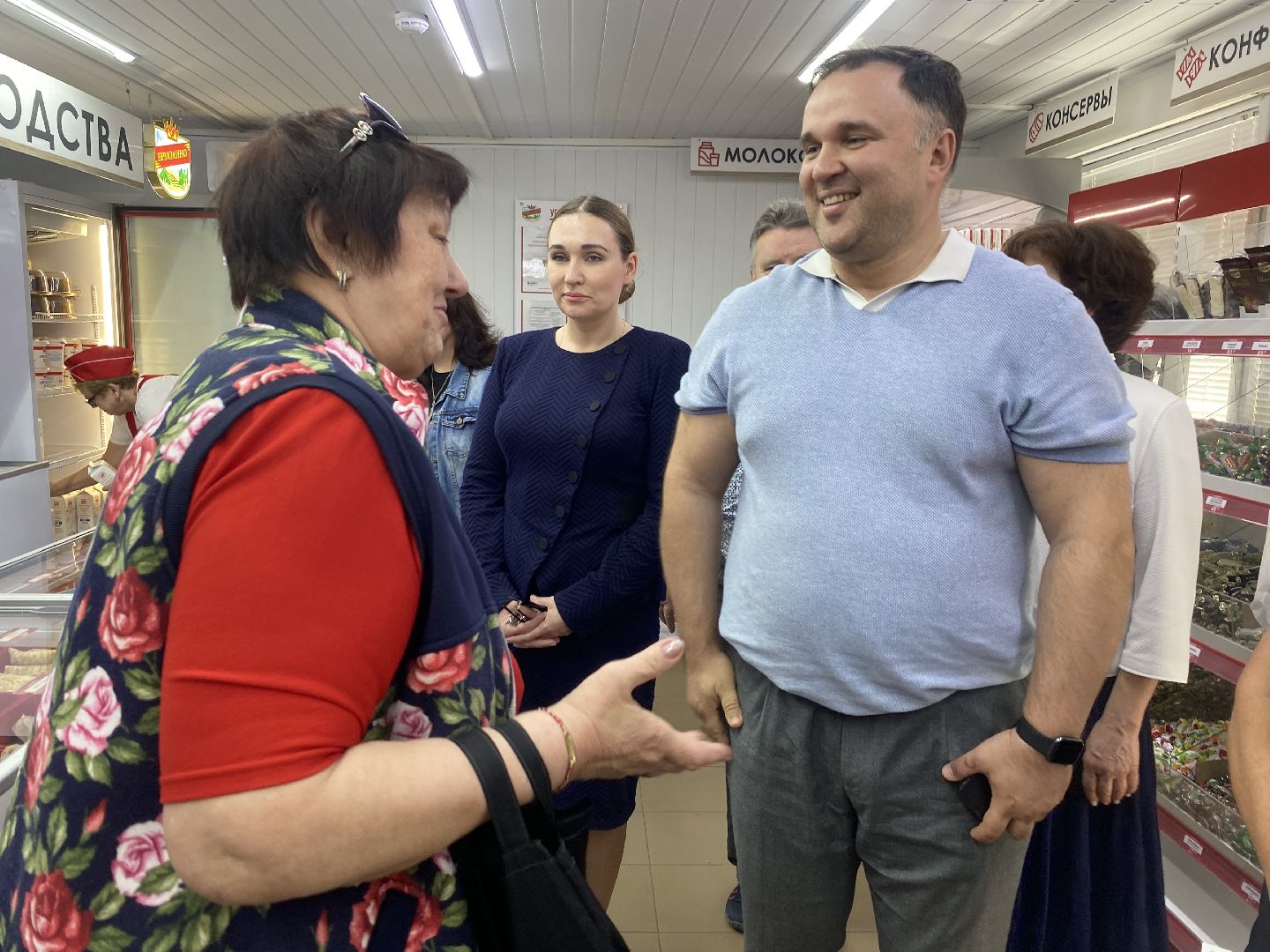 торговые объекты, власиха магазины, предприниматели власихи, реконструкция торговых объектов, новый облик магазинов,