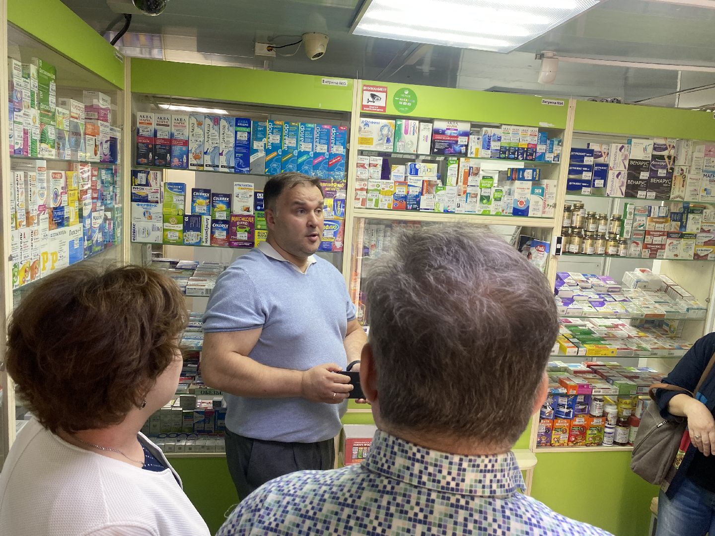 торговые объекты, власиха магазины, предприниматели власихи, реконструкция торговых объектов, новый облик магазинов,