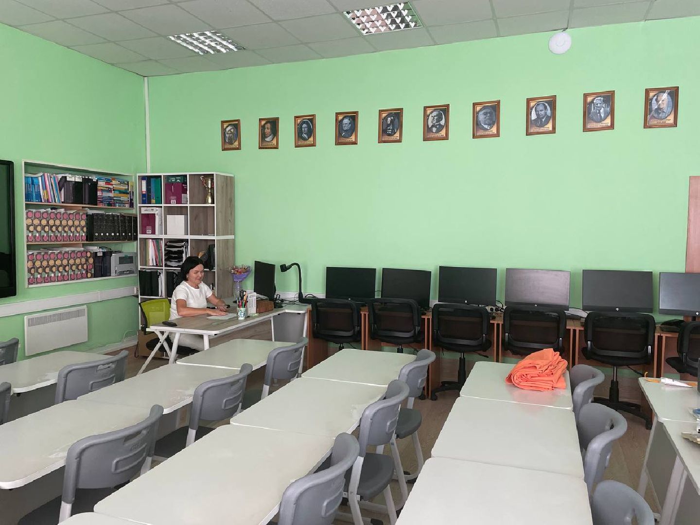 Дмитров, Гимназия Логос, Минобр,