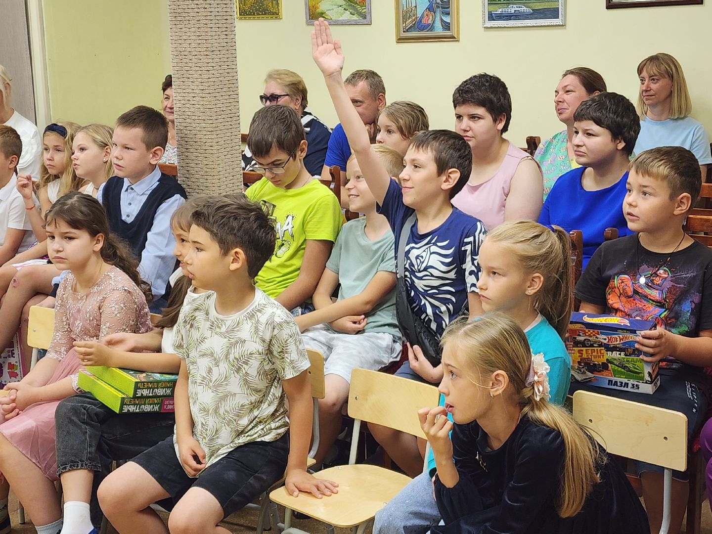 красноармейск, городской округ пушкинский, подарки школьникам, социальный центр,