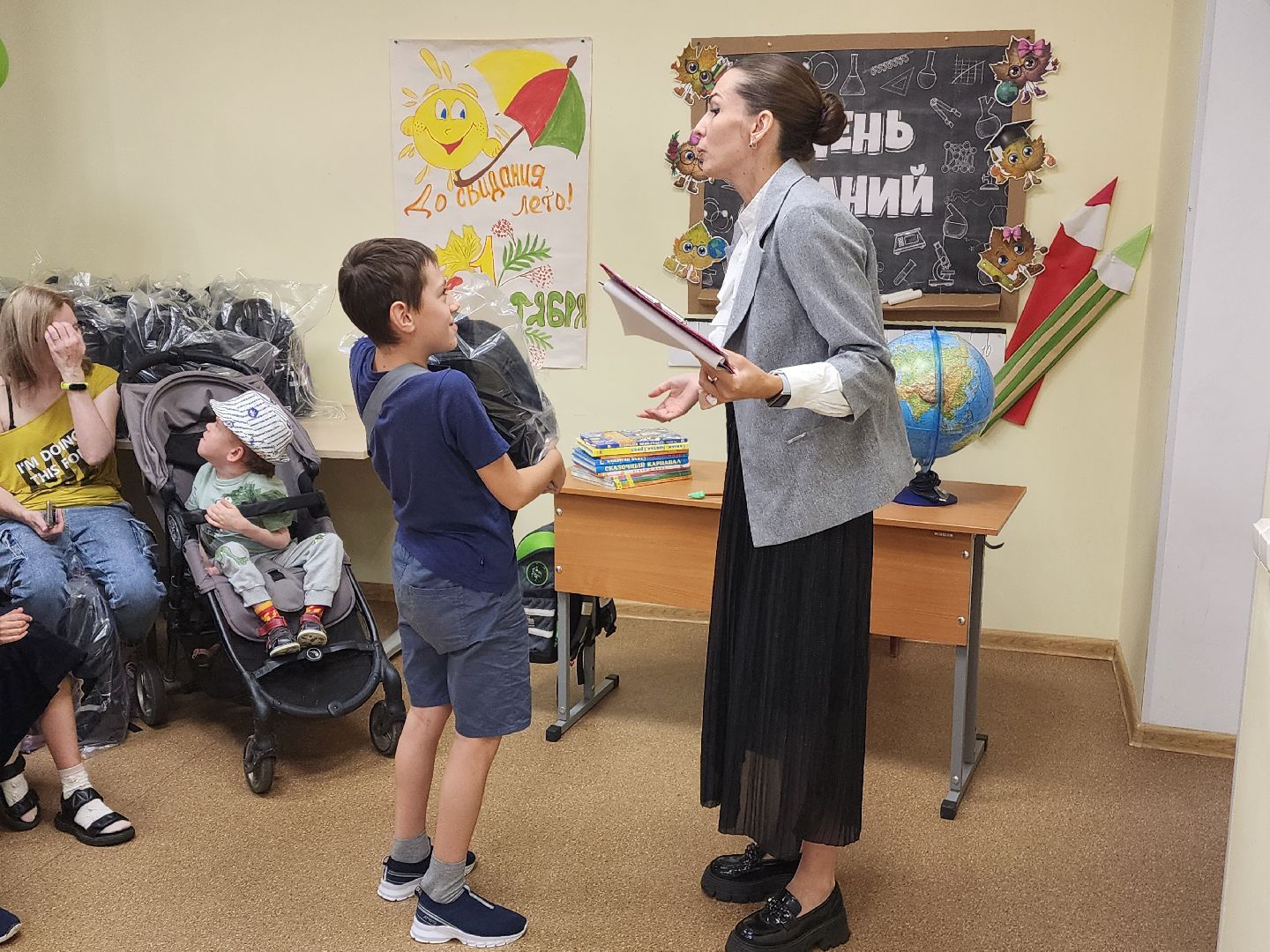 красноармейск, городской округ пушкинский, подарки школьникам, социальный центр,