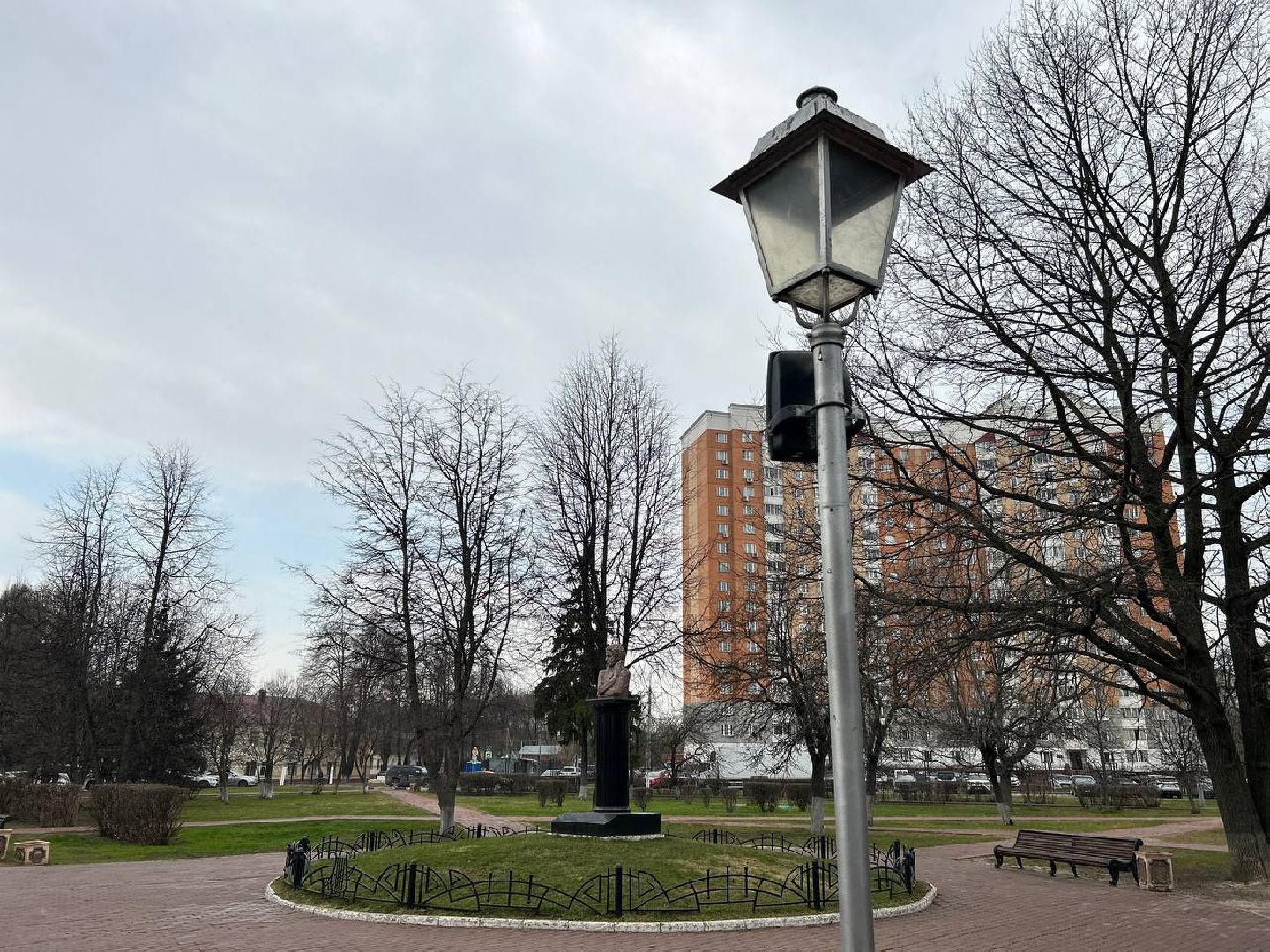 Подольск, сквер, освещение