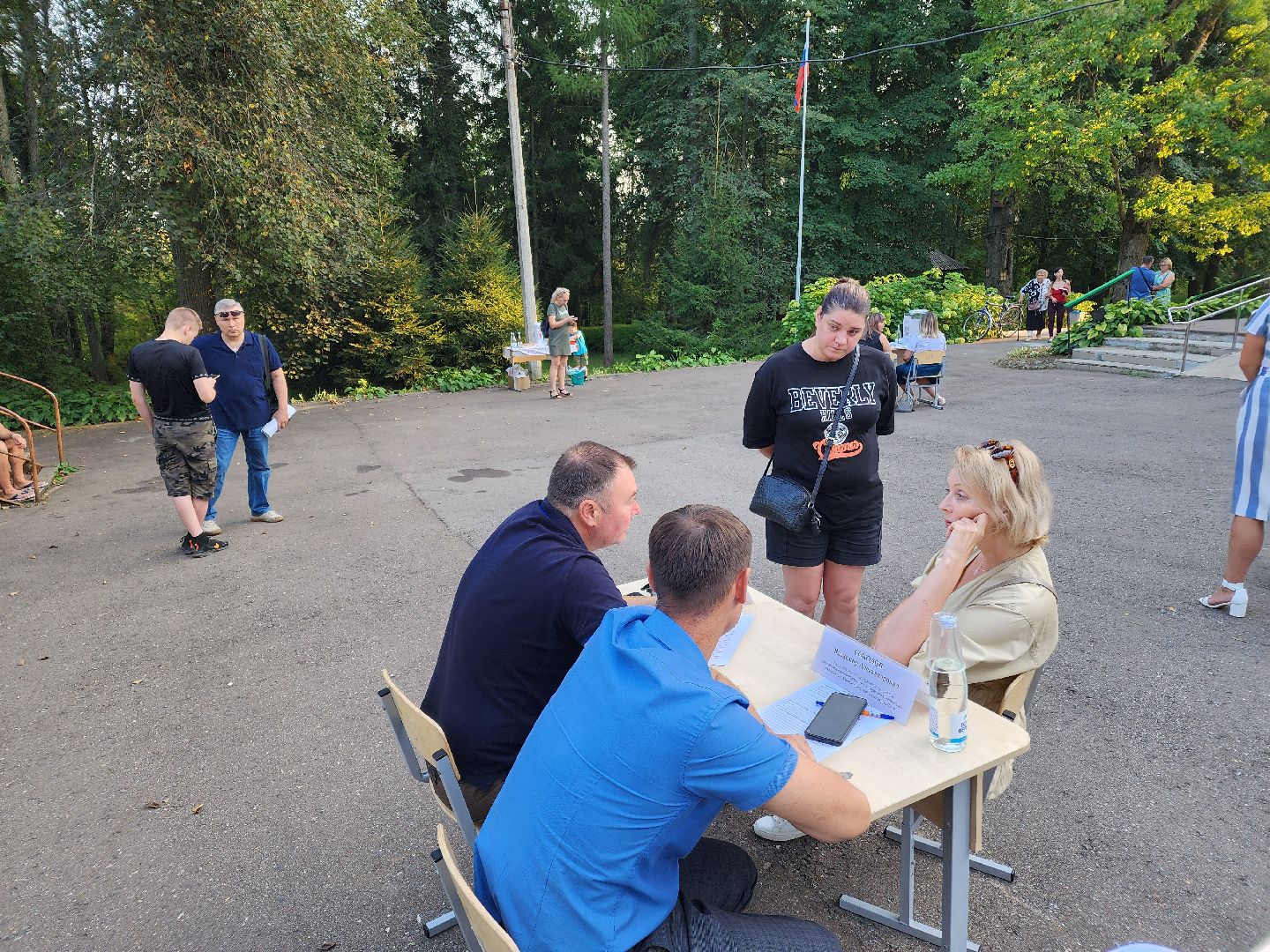 Чехов, микрорайон Ровки, выездная администрация, встреча с жителями, обращения жителей, деревня Игумново, река Лопасня, загрязнение реки, очистка водоема, экология и природопользование,