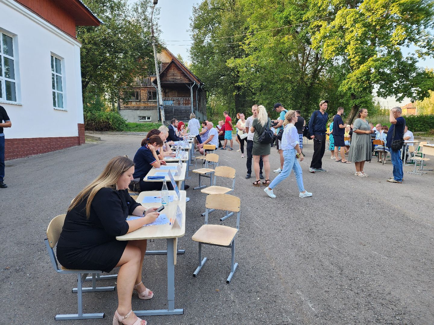 Чехов, микрорайон Ровки, выездная администрация, встреча с жителями, обращения жителей, деревня Игумново, река Лопасня, загрязнение реки, очистка водоема, экология и природопользование,