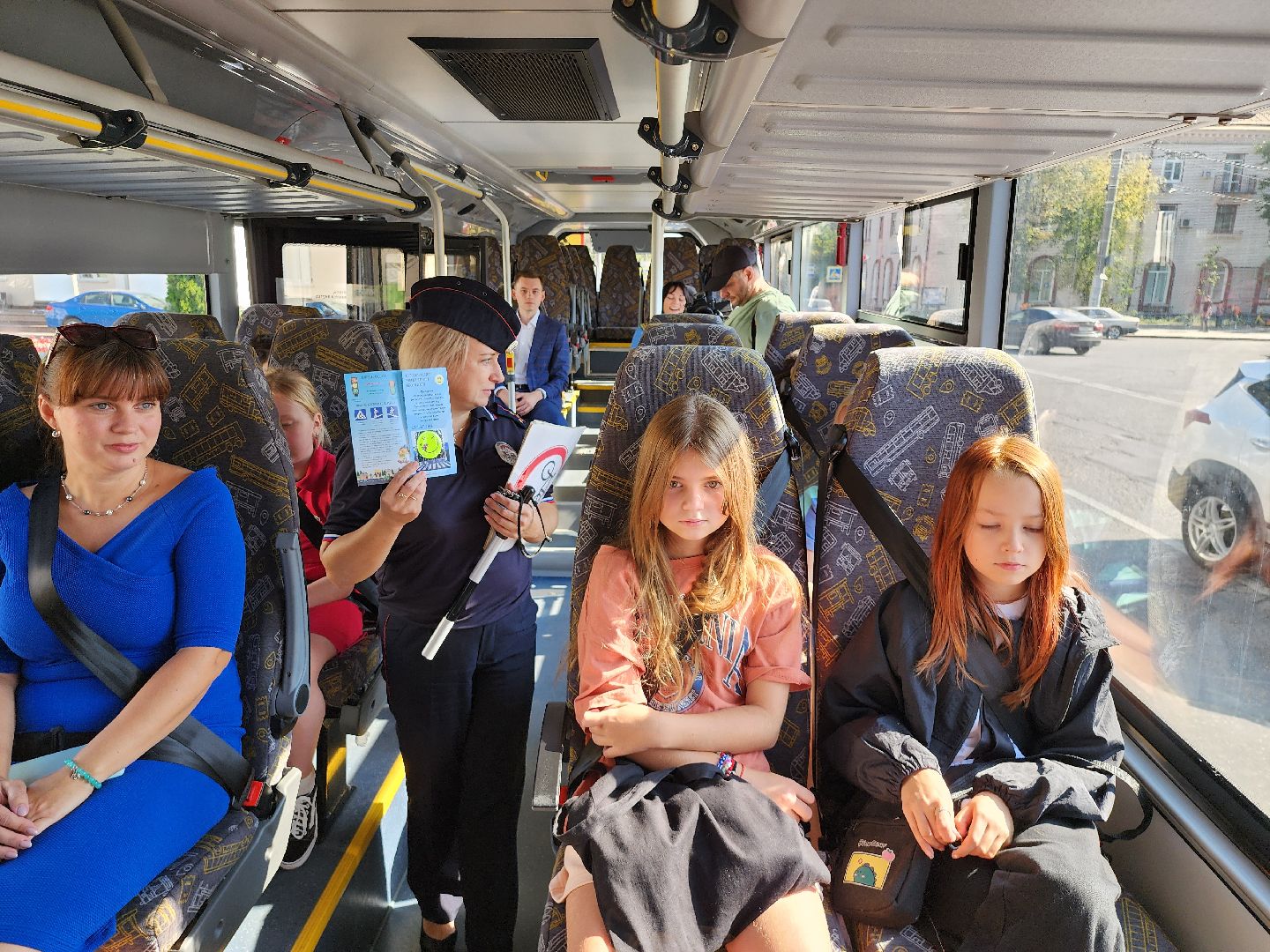 урок безопасности, пдд, безопасность на дорогах, безопасность в общественном транспорте,безопасность детей,