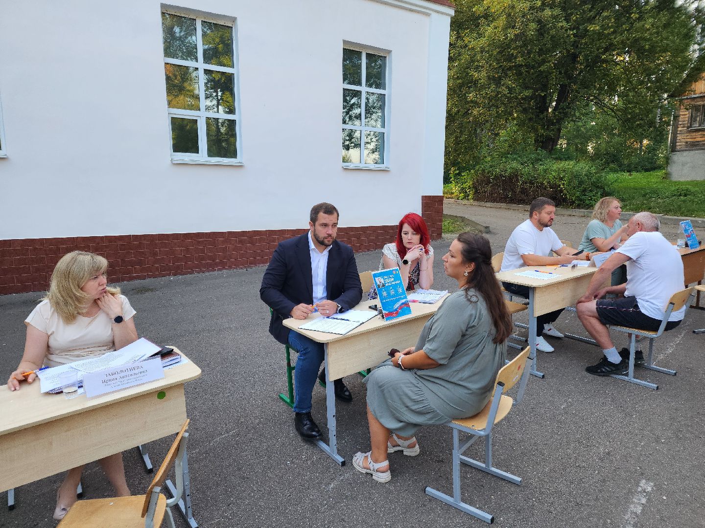 Чехов, микрорайон Ровки, выездная администрация, встреча с жителями, обращения граждан, медицина, здравоохранение, льготные лекарства, лечебные препараты, врач онколог, запись к врачу,