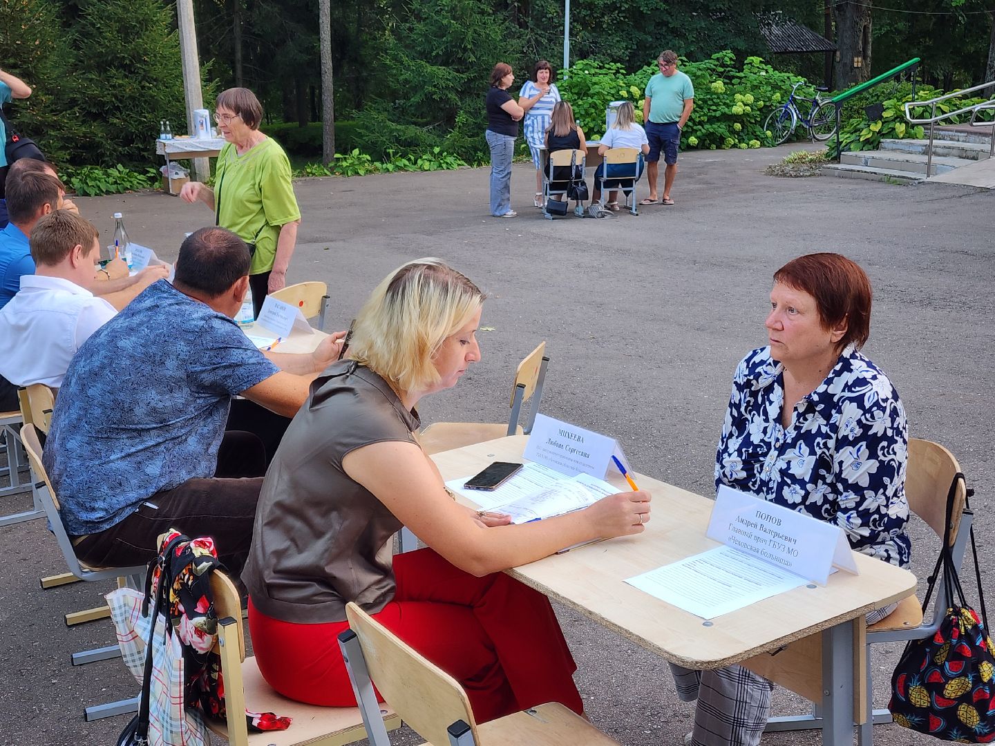 Чехов, микрорайон Ровки, выездная администрация, встреча с жителями, обращения граждан, медицина, здравоохранение, льготные лекарства, лечебные препараты, врач онколог, запись к врачу,