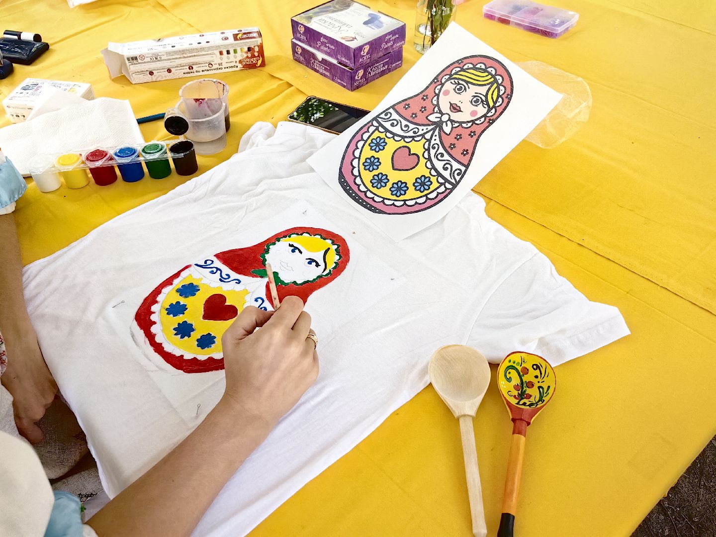 кинопоказ, фестиваль Русской культуры, ТРАДИЦИИ, мини-зоопарк с животными, фотозоны, Роспись по дереву,