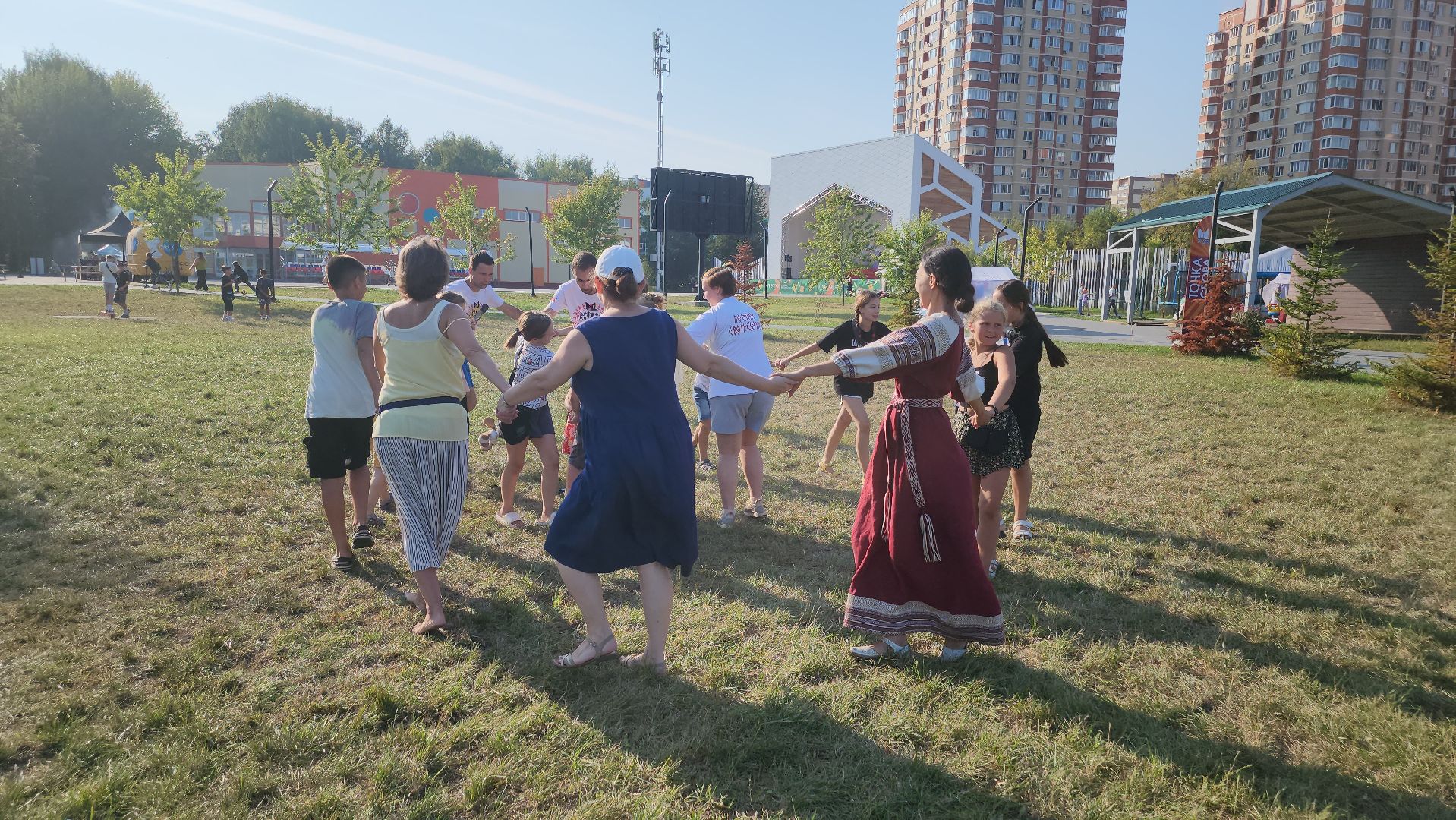 долгопрудный, день города 2024, русские во дворе, мастер-класс,
