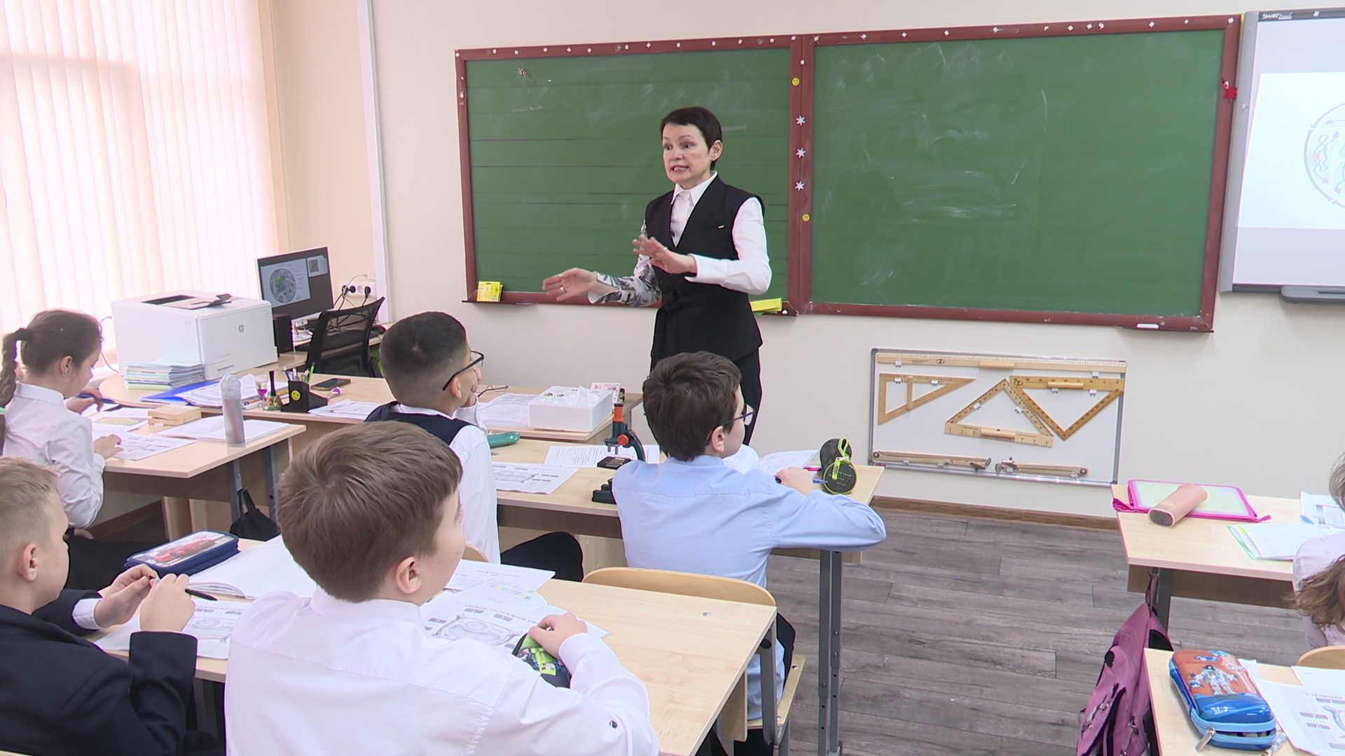 Реутов, школа 1, образование, физтех классы, углубленное изучение предметов,физтех лицей, лучшая школа Подмосковья,