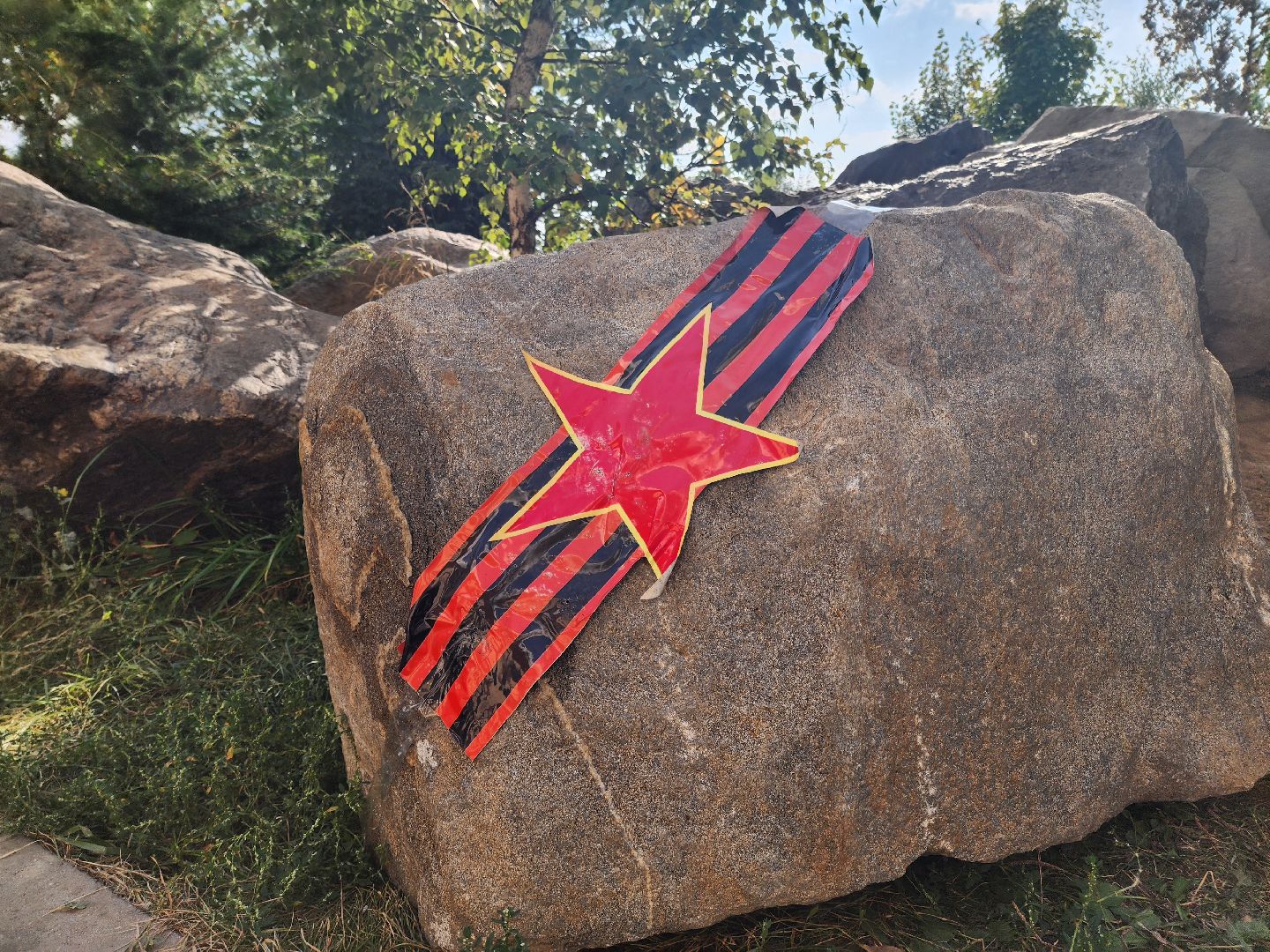 Подольск, сад камней памяти и славы, патриотизм, юнармейцы, Ковров, Исполины,