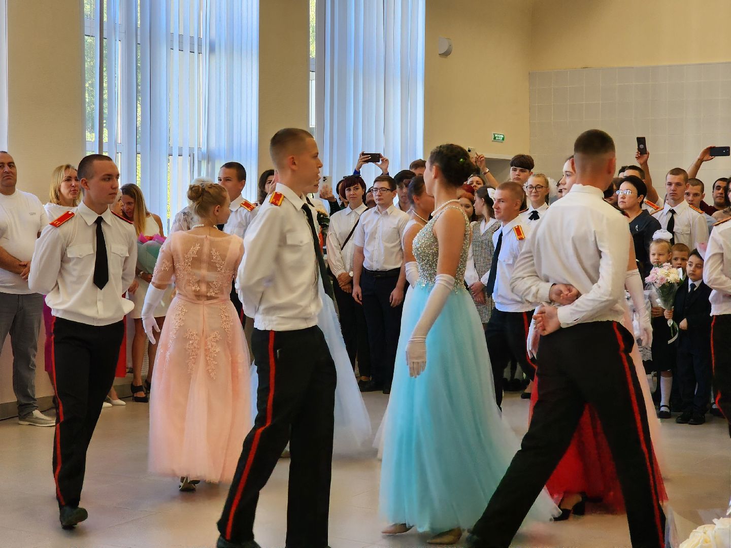 ногинск, жители, общество, школа, центр образования, 1 класс, 1 сентября, новый учебный год,