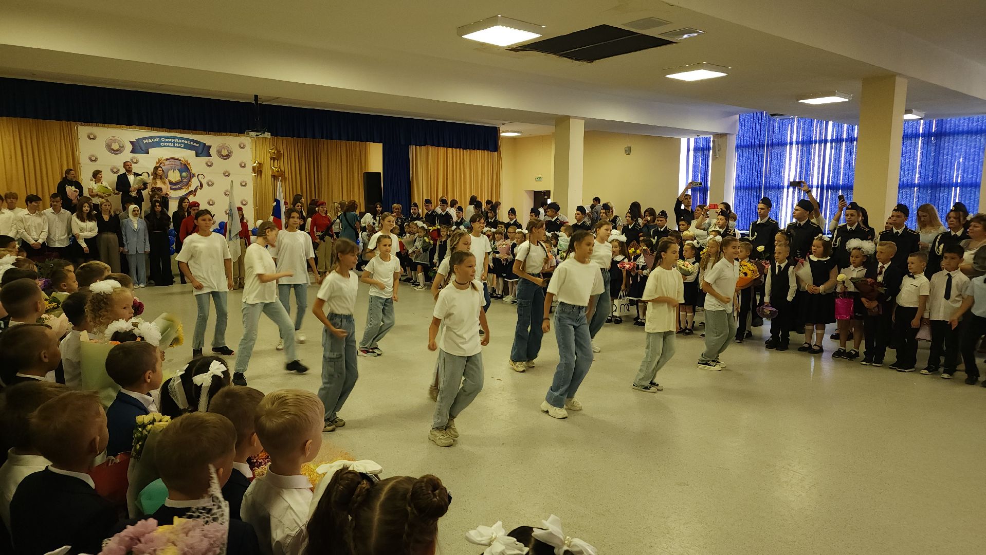 День знаний, праздник, дети, школа, Лосино-Петровский, первый звонок,