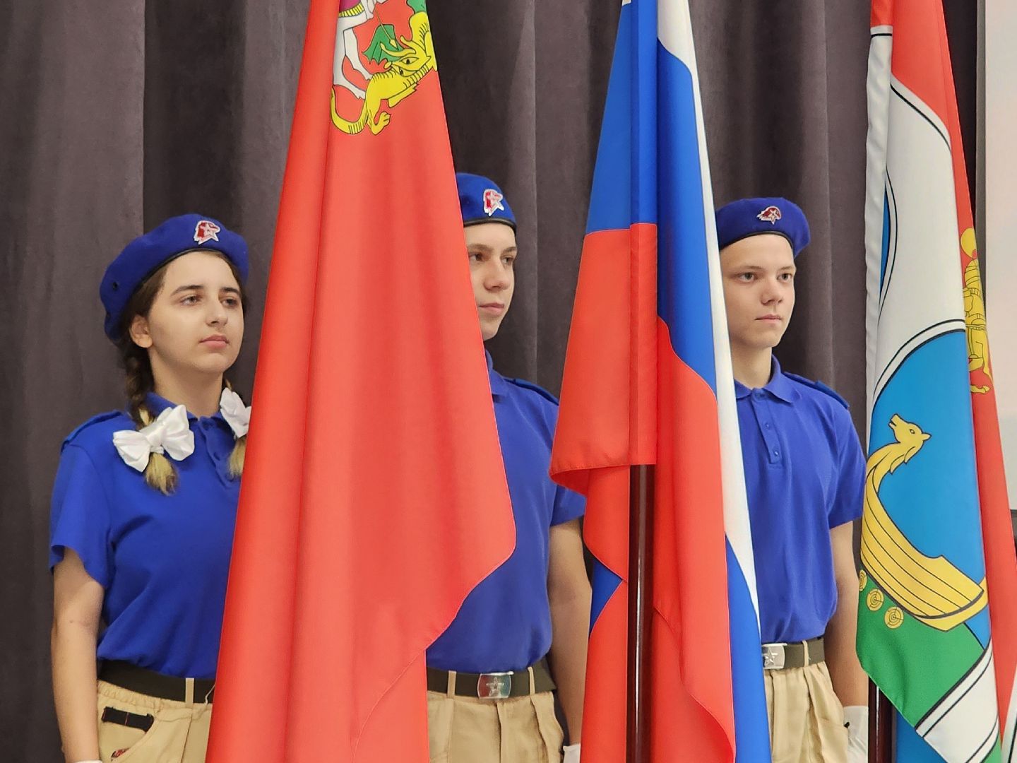 новый корпус, первый звонок, выпускные экзамены, мытищи,