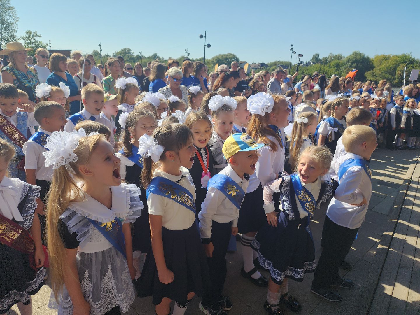 Парад первоклассников, орехово зуево, парки подмосковья, день знаний, 2 сентября,