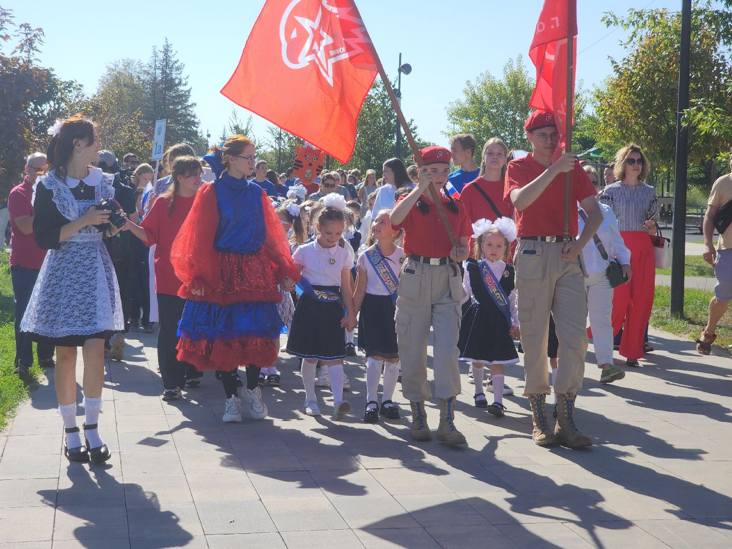 Парад первоклассников, орехово зуево, парки подмосковья, день знаний, 2 сентября,
