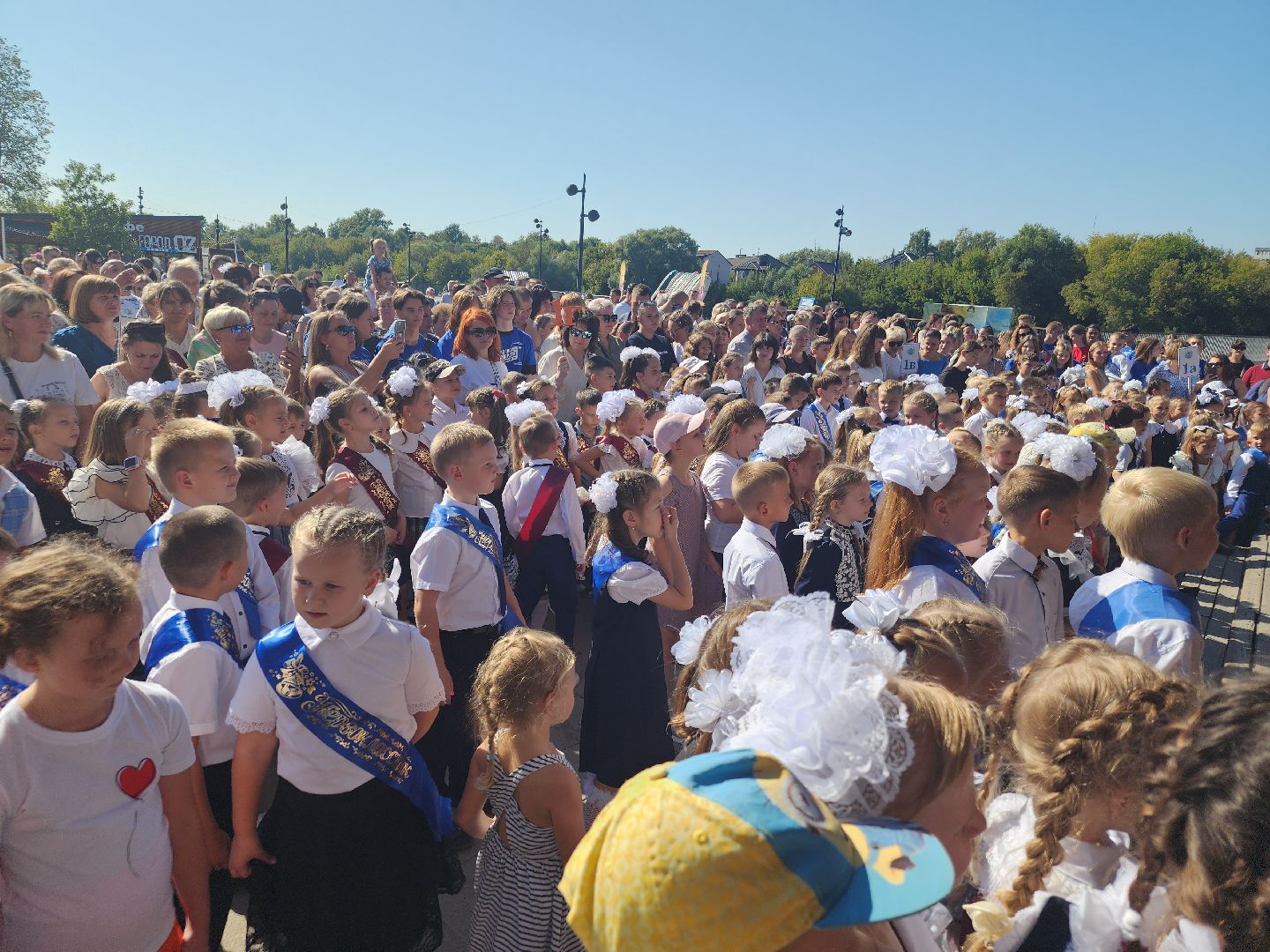 Парад первоклассников, орехово зуево, парки подмосковья, день знаний, 2 сентября,