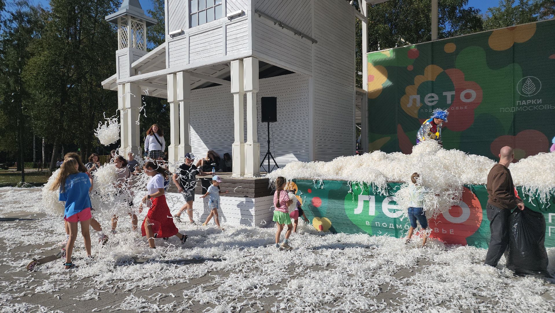 пушкино, центральный парк, детский праздник, день знаний, шоу, театральная зарядка, первоклассники,