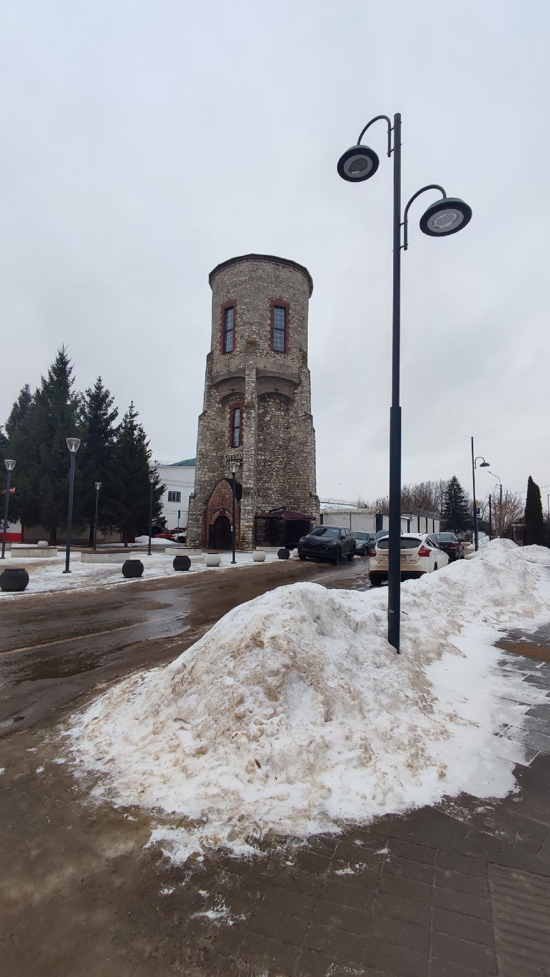 Кашира, общество