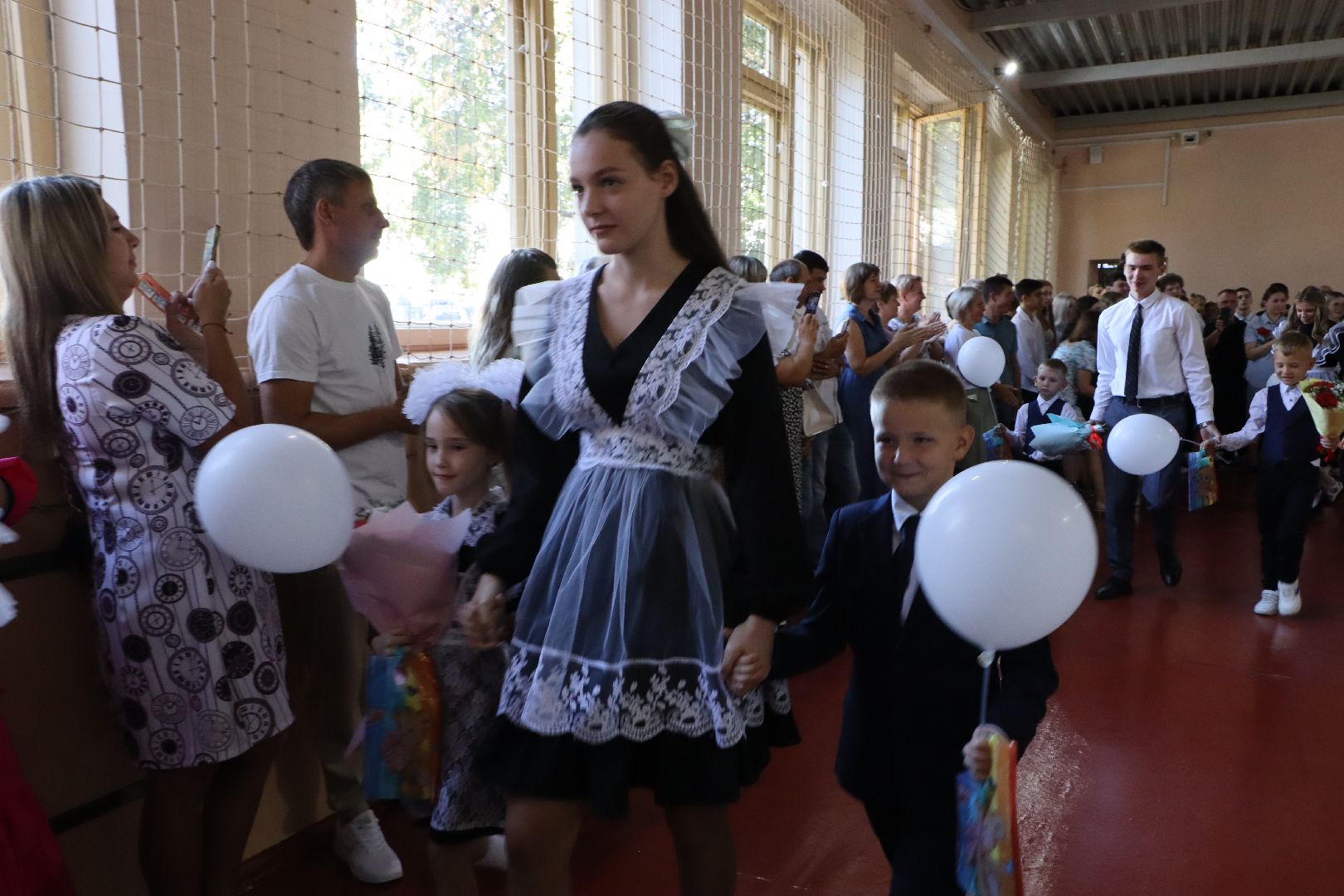 день знаний, совхозная сош, Серебряные пруды, глава городского округа,