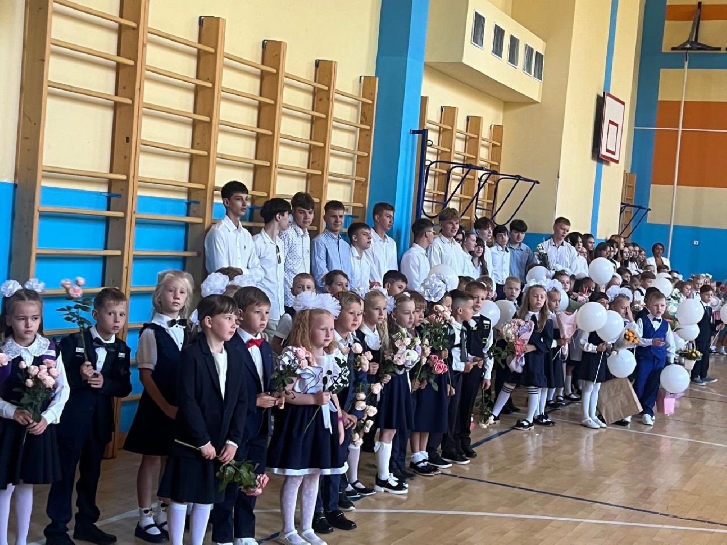 пушкино, школа 1, день знаний, торжественная линейка, первоклассники,