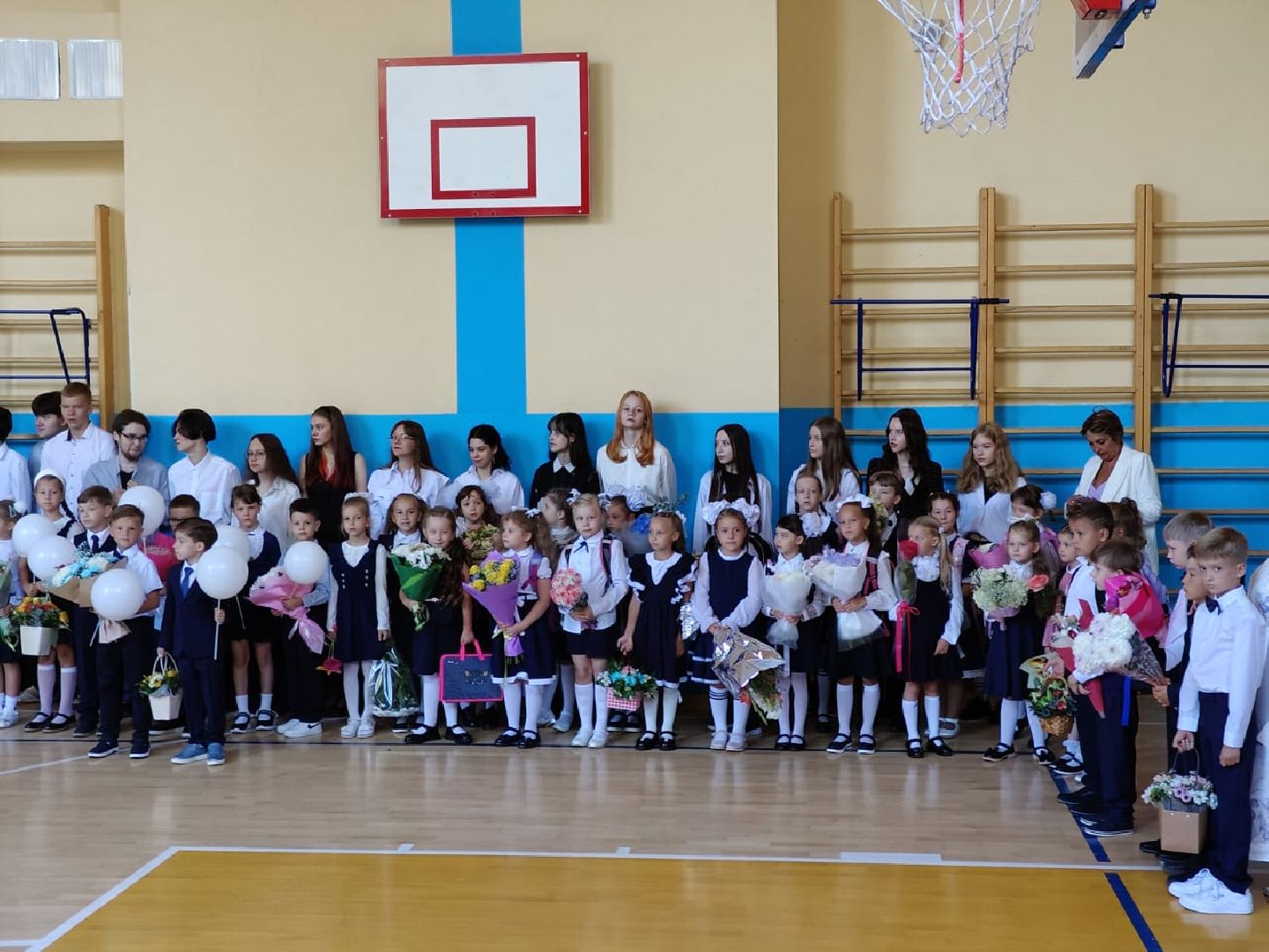 пушкино, школа 1, день знаний, торжественная линейка, первоклассники,