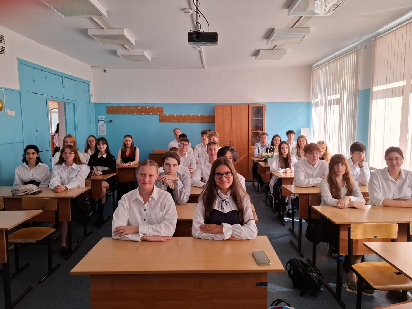 пушкино, школа 1, день знаний, торжественная линейка, первоклассники,