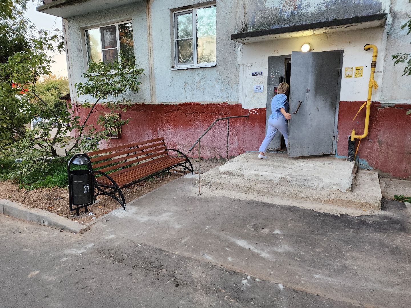 Чехов, улица Гагарина, комплексное благоустройство двора, дворовая территория, формирование комфортной городской среды, парковки, проезды, пешеходная дорожка,