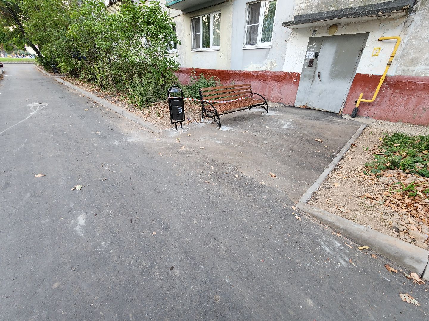 Чехов, улица Гагарина, комплексное благоустройство двора, дворовая территория, формирование комфортной городской среды, парковки, проезды, пешеходная дорожка,