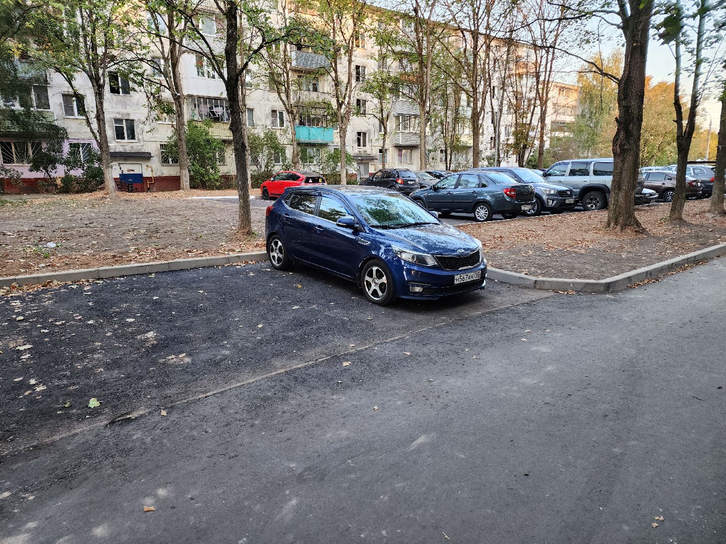 Чехов, улица Гагарина, комплексное благоустройство двора, дворовая территория, формирование комфортной городской среды, парковки, проезды, пешеходная дорожка,