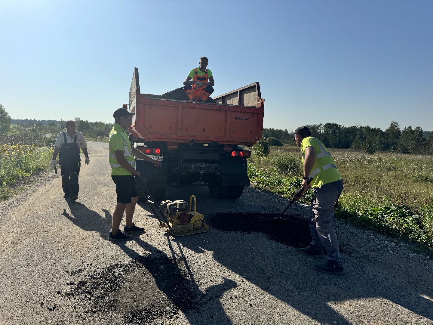 шаховская, ремонт автомобильных дорог, асфальтовая крошка,