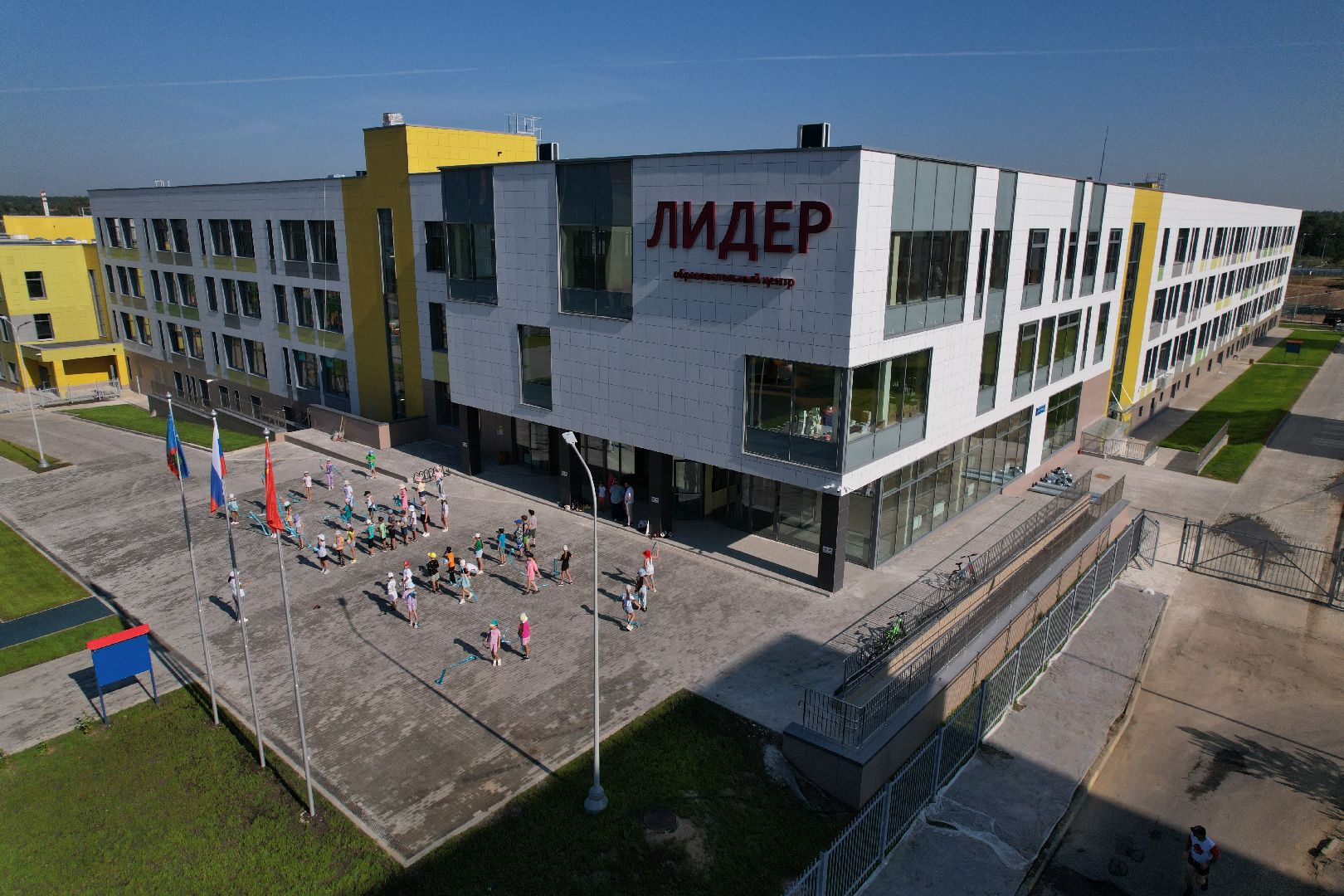 видео с коптера, школа, красногорск,