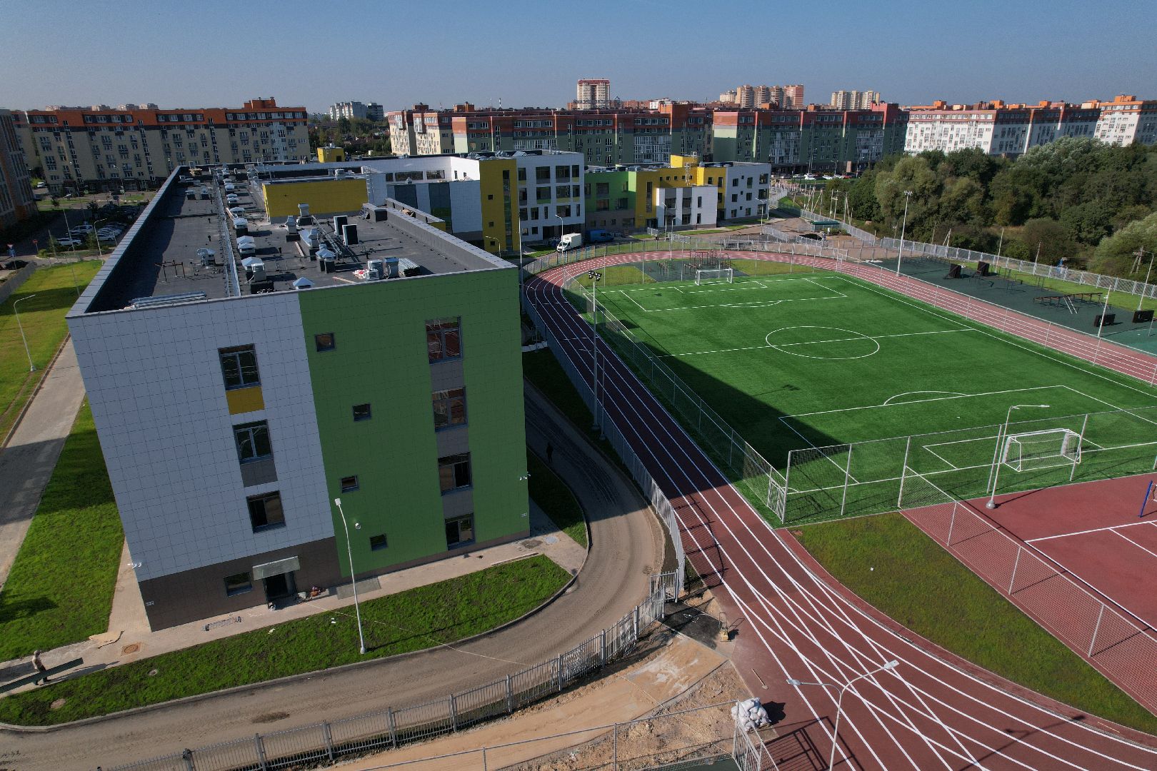 видео с коптера, школа, красногорск,