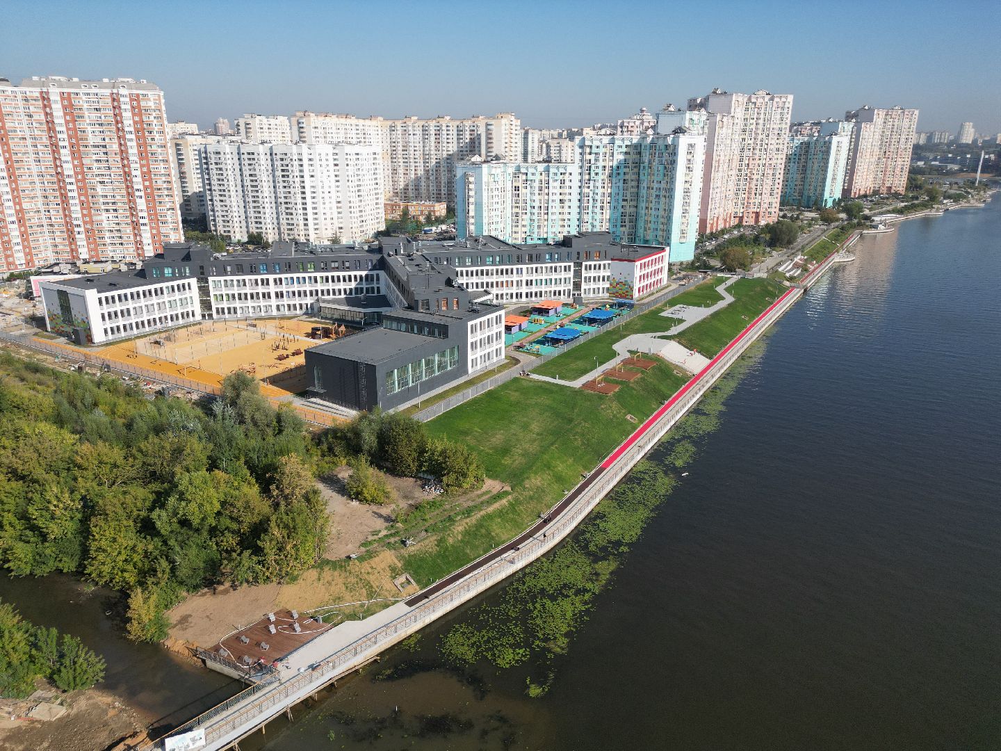 видео с коптера, школа, красногорск,