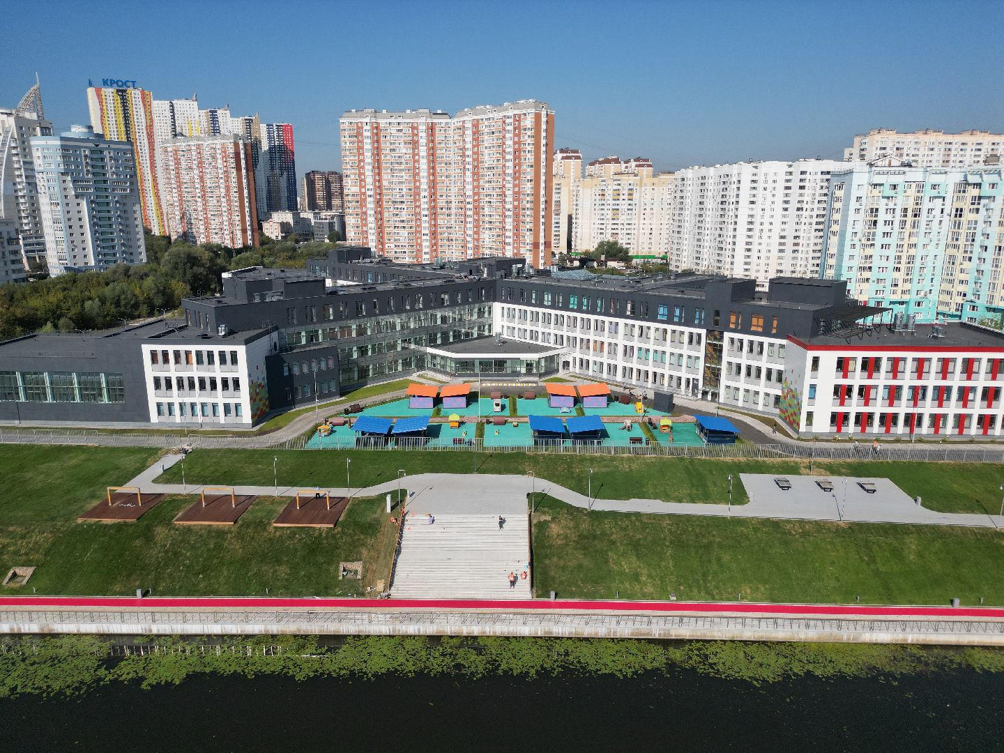 видео с коптера, школа, красногорск,