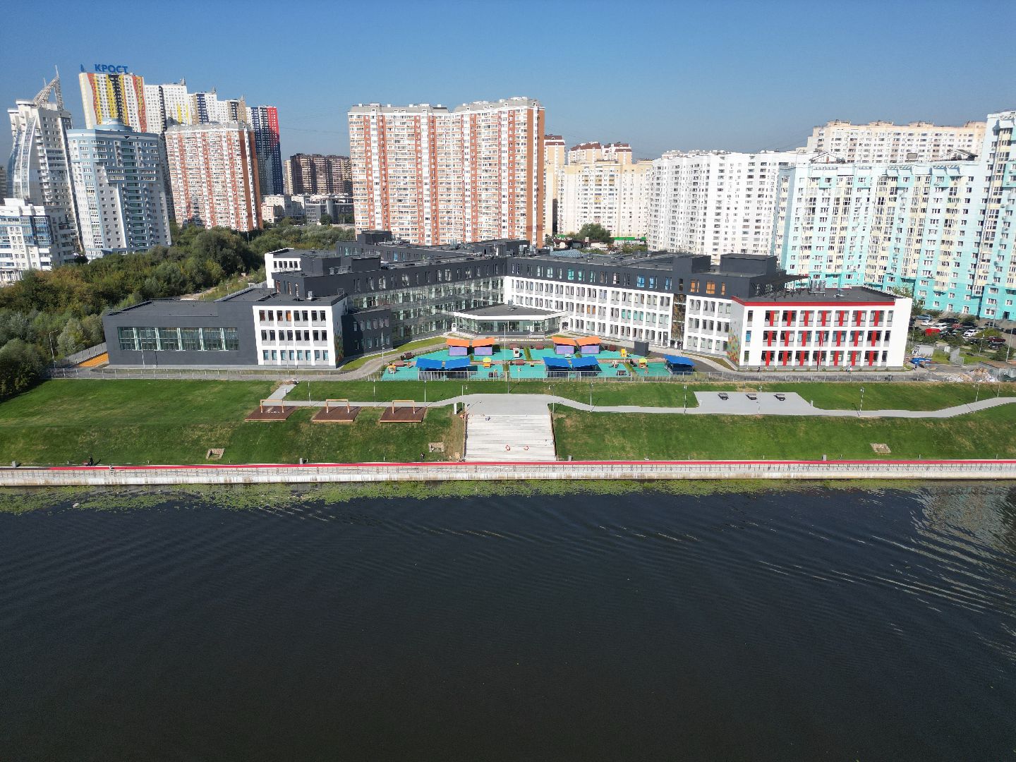 видео с коптера, школа, красногорск,