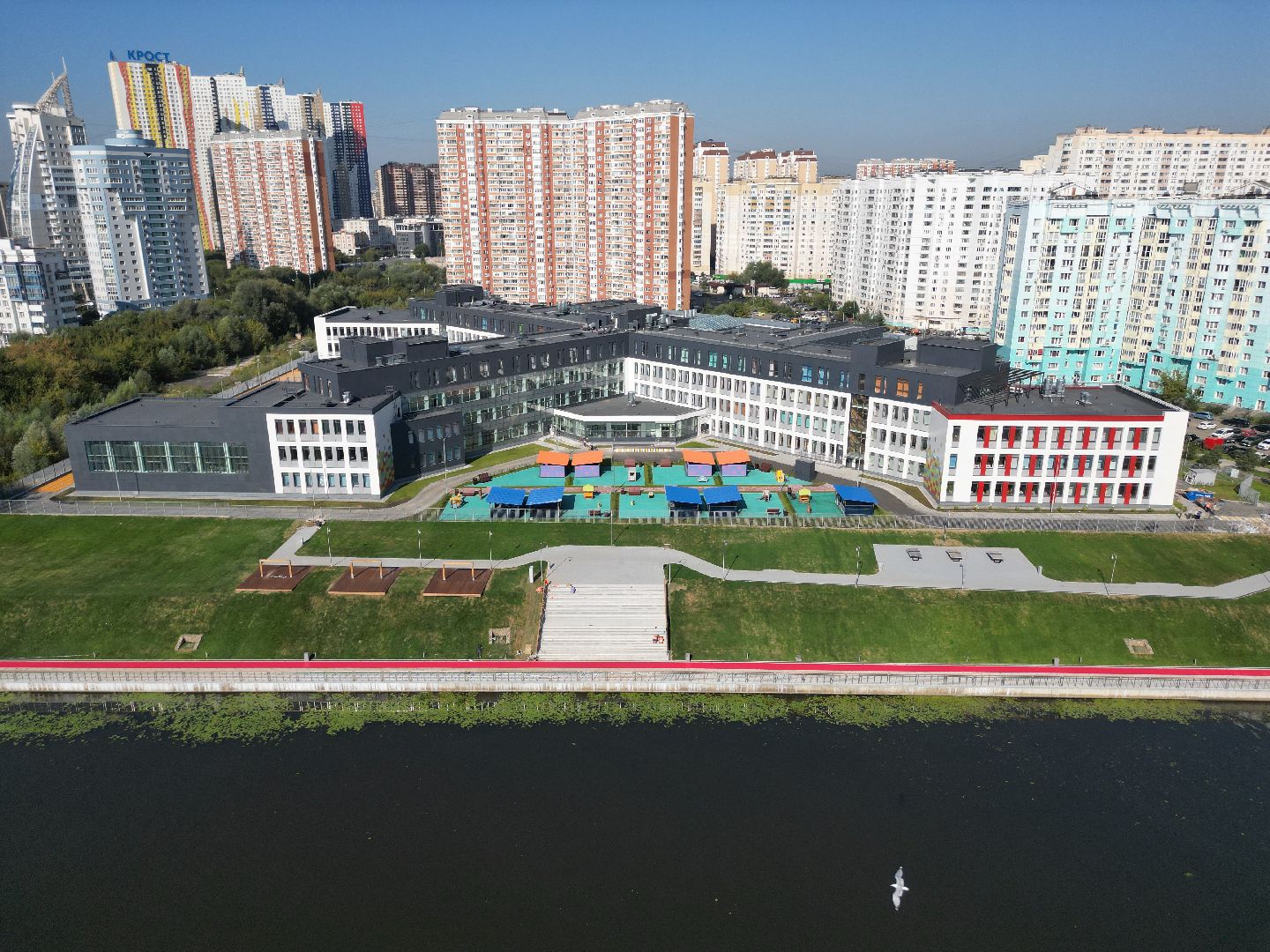 видео с коптера, школа, красногорск,