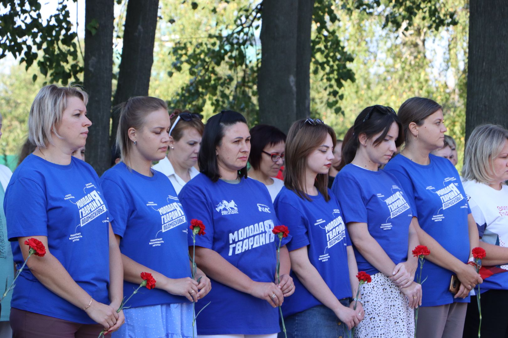 День памяти и скорби, беслан 20 лет, Серебряные пруды, Братская могила,