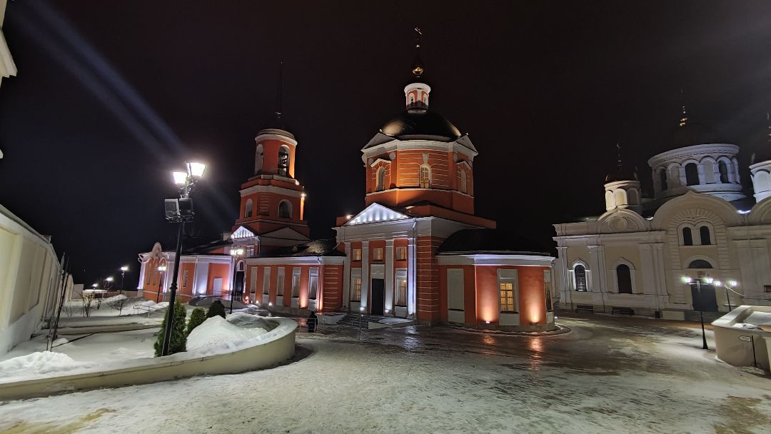 Кашира, общество