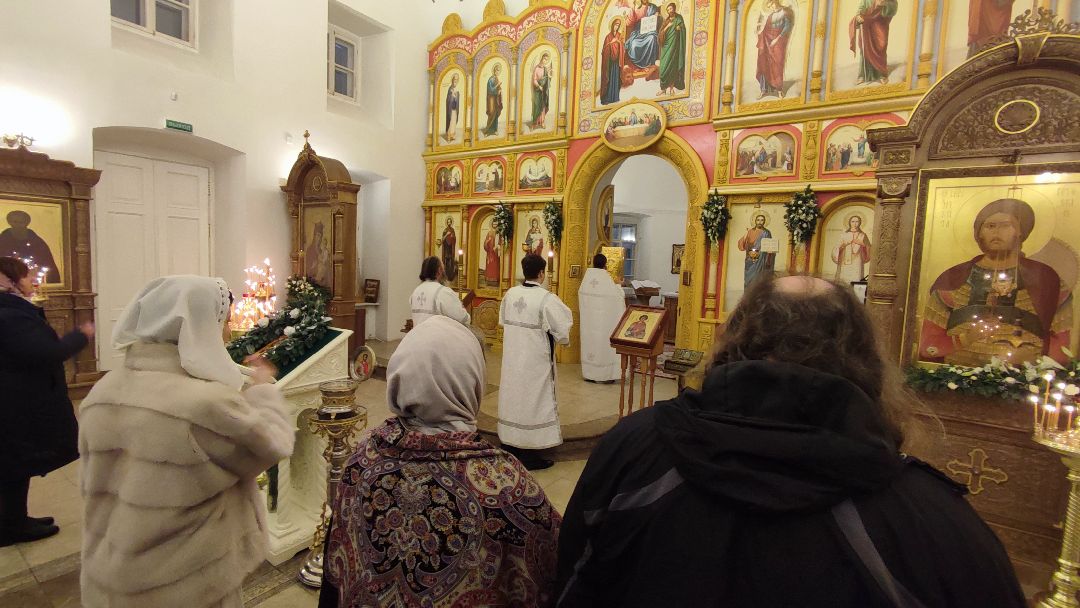 Кашира, общество