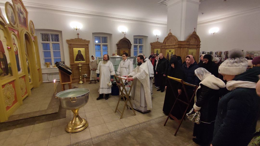 Кашира, общество