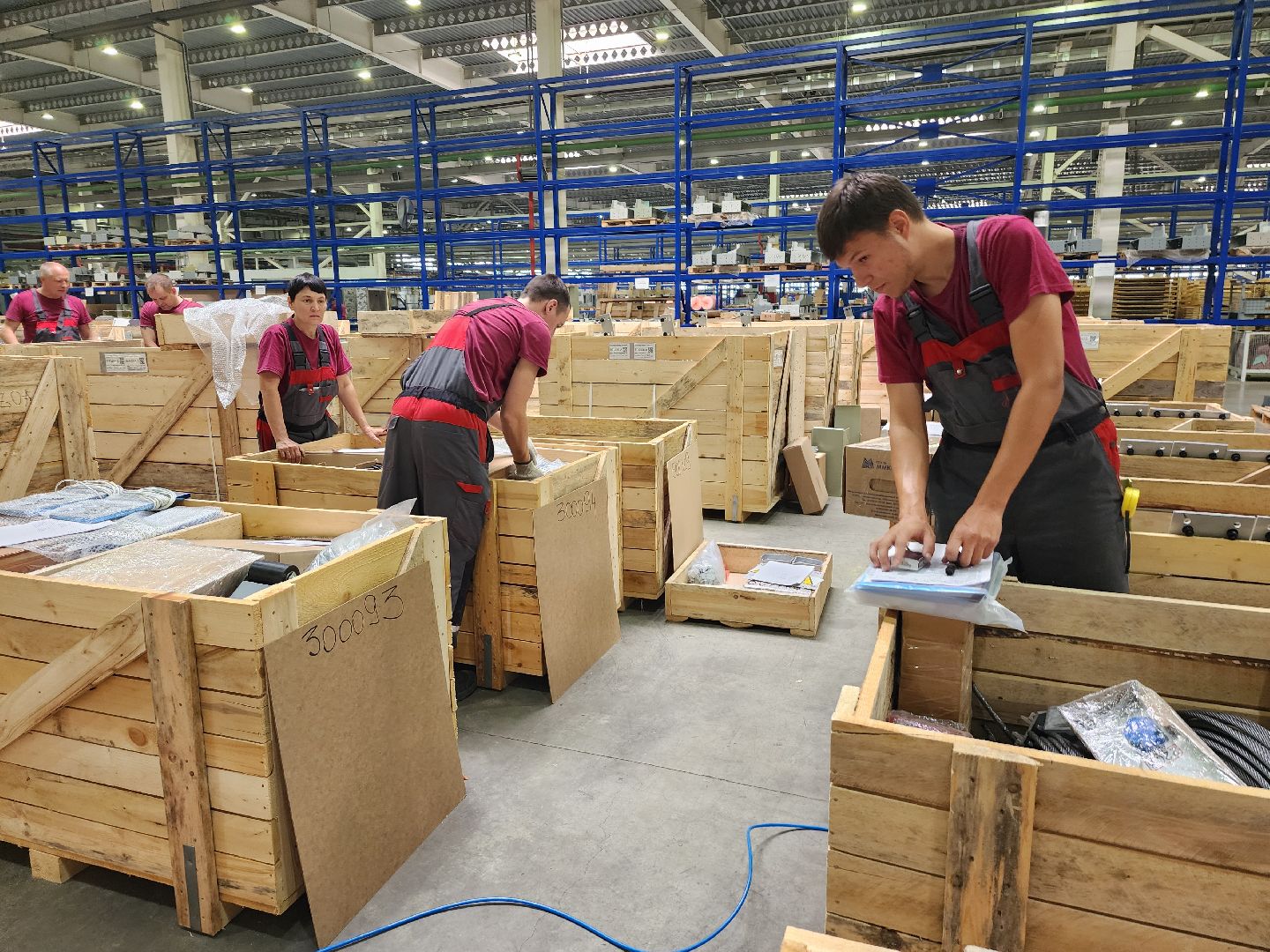 серпухов, серпуховский лифтостроительный завод, слз, стажер, экономика, производство,