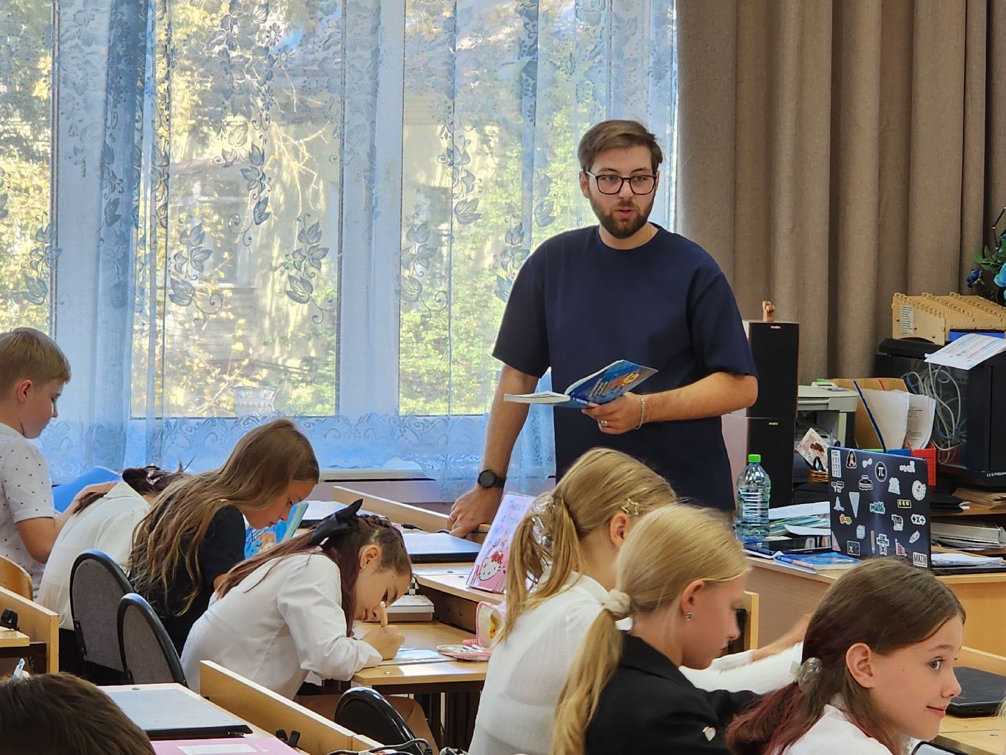 Чехов, школа 3, новые учителя, молодые преподаватели, семья педагогов, Анастасия Гроза, Даниил Гроза, поддержка учителей,