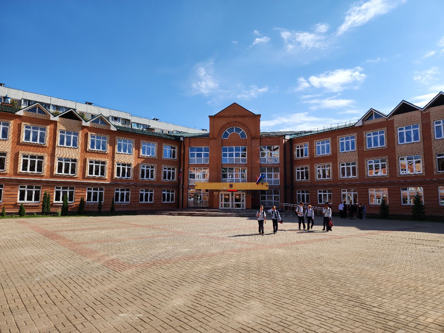 Чехов, школа 3, новые учителя, молодые преподаватели, семья педагогов, Анастасия Гроза, Даниил Гроза, поддержка учителей,