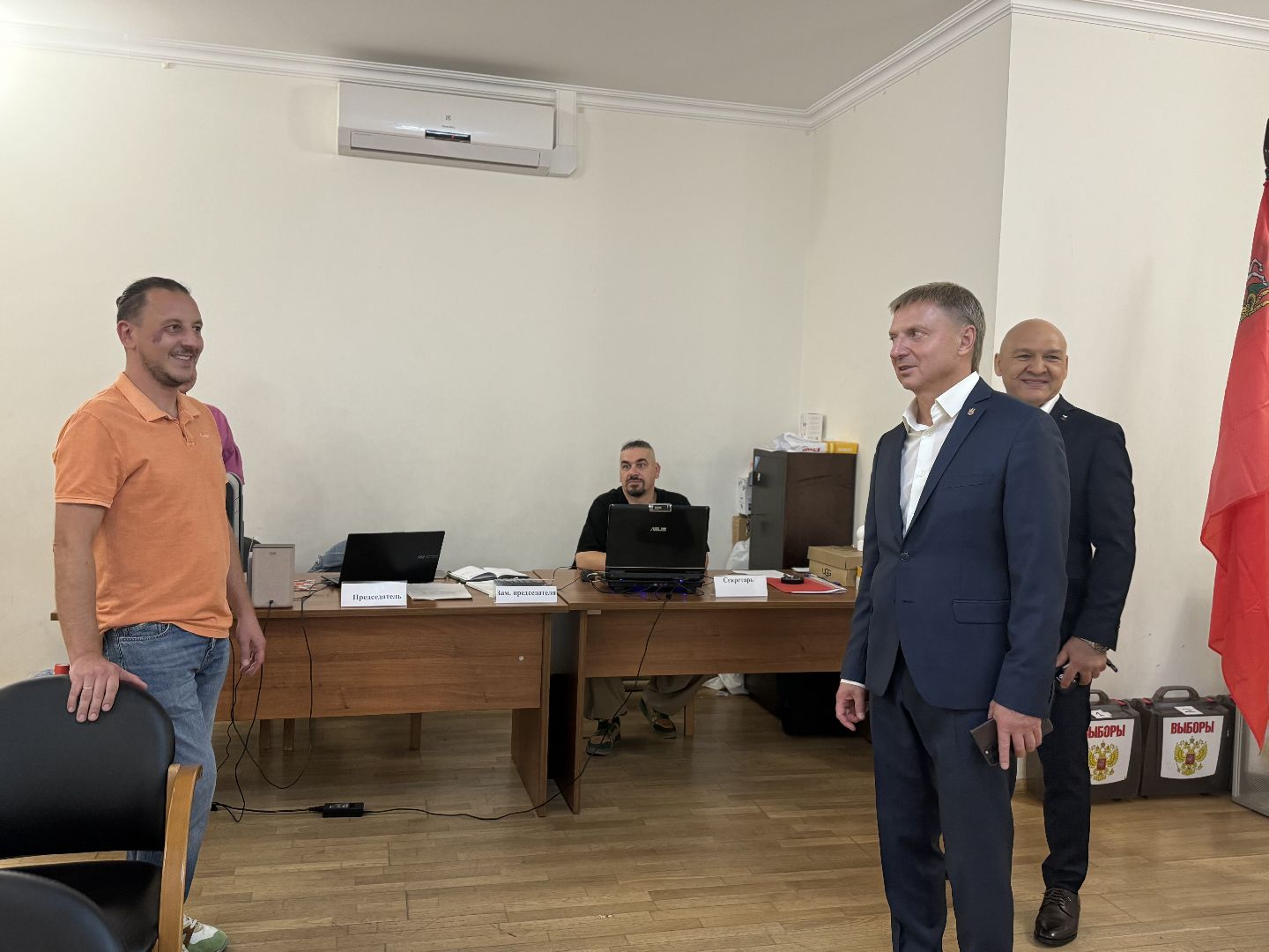 выборы, выборы 2024, голосование за депутатов, совет депутатов ленинского округа, депутат мособлдумы владимир жук, ленинский округ, видное,