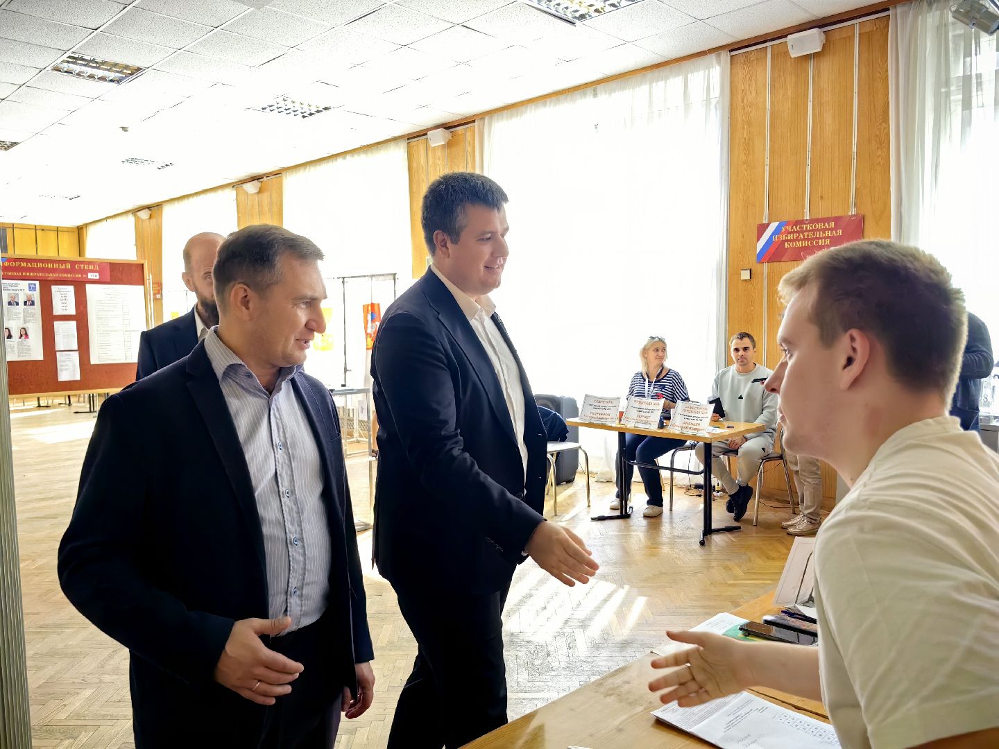 Депутат Государственной Думы, УИК, избирательный участок, нарушения на избирательном участке, комиссия,