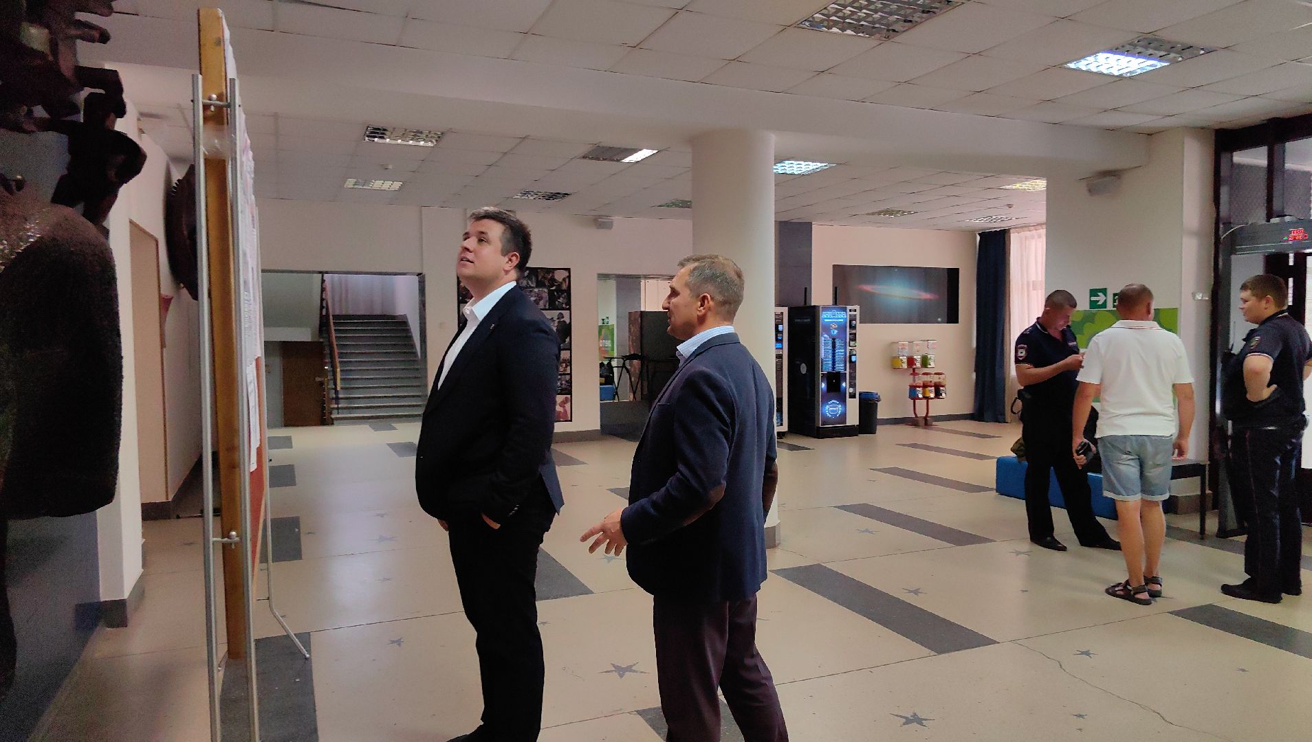 Депутат Государственной Думы, УИК, избирательный участок, нарушения на избирательном участке, комиссия,