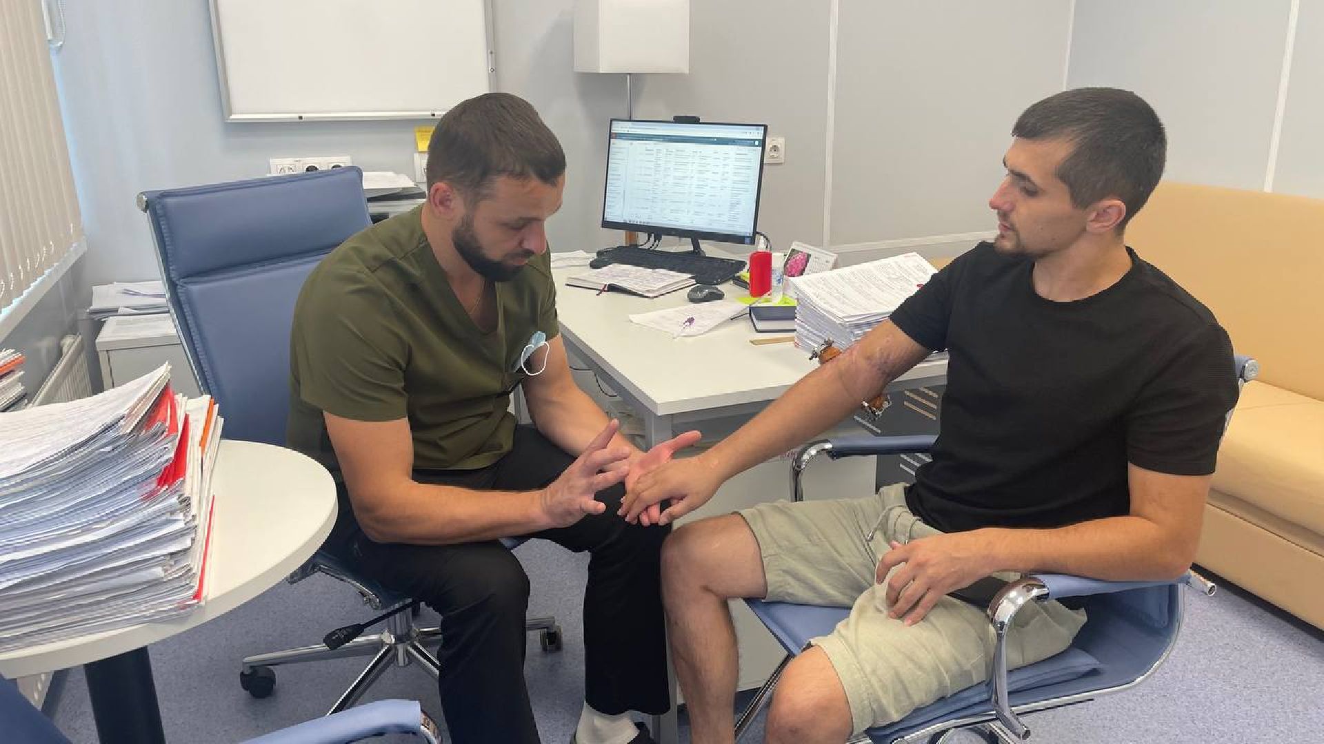 спасение пациента, травматология, мотоциклы,