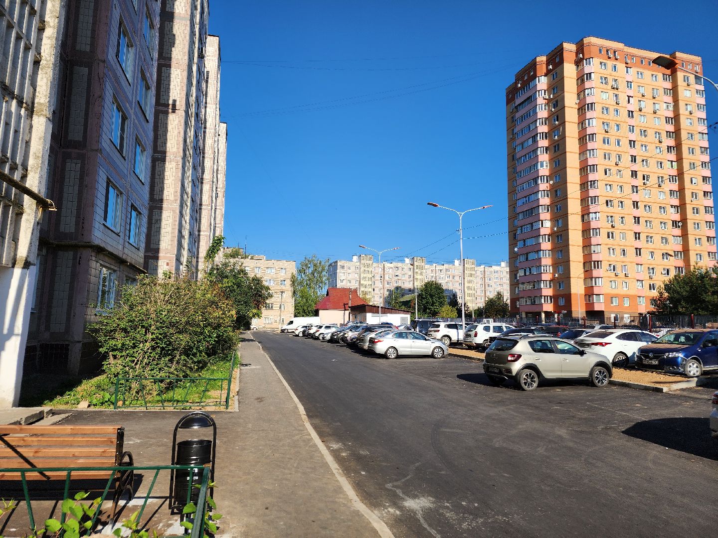 Чехов, улица Лопасненская, комплексное благоустройство двора, дворовая территория, парковки, тротуары, проезды, спортивная площадка, освещение, озеленение, формирование комфортной городской среды,