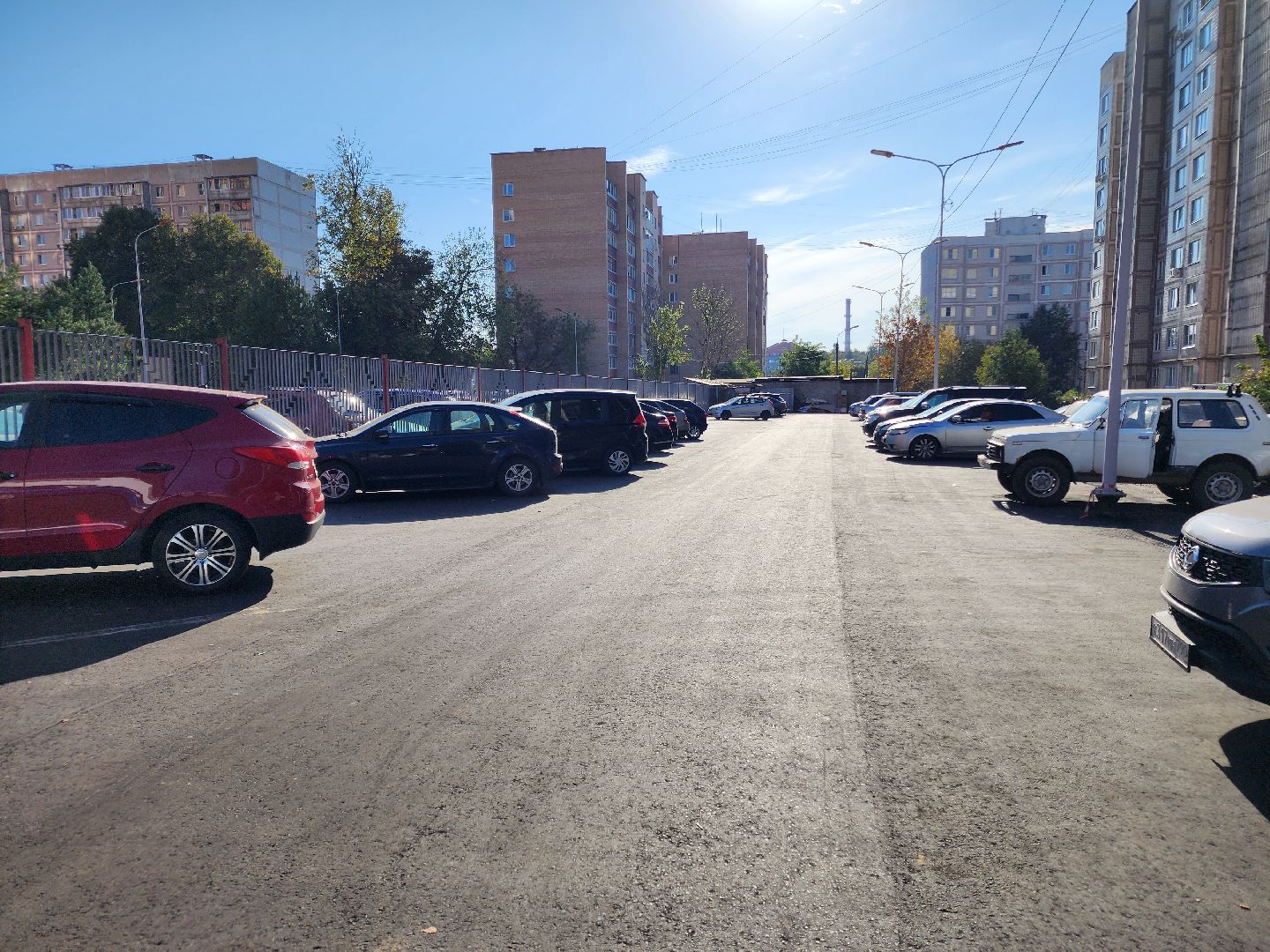 Чехов, улица Лопасненская, комплексное благоустройство двора, дворовая территория, парковки, тротуары, проезды, спортивная площадка, освещение, озеленение, формирование комфортной городской среды,